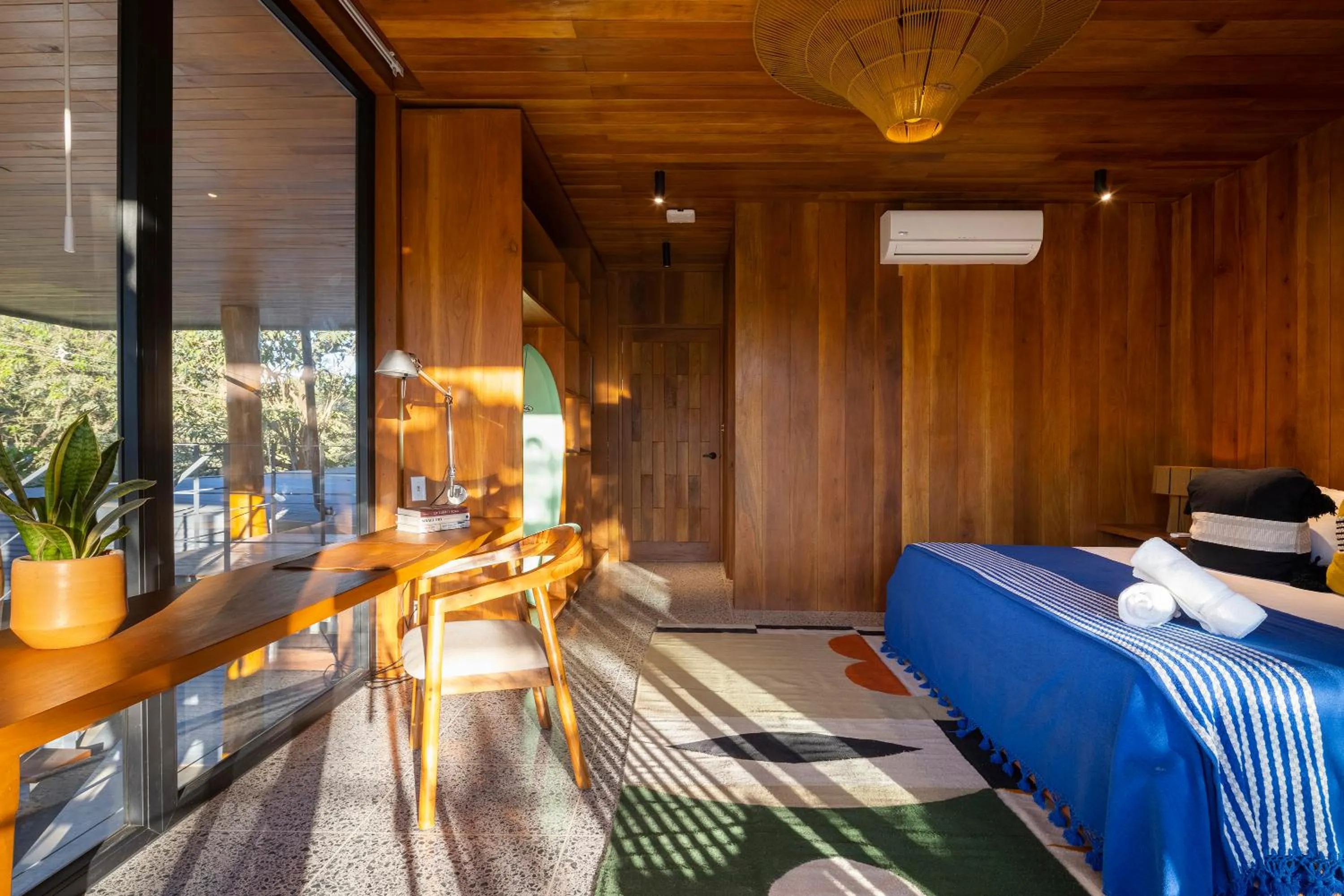 Photo of the whole room, Bed in Somos