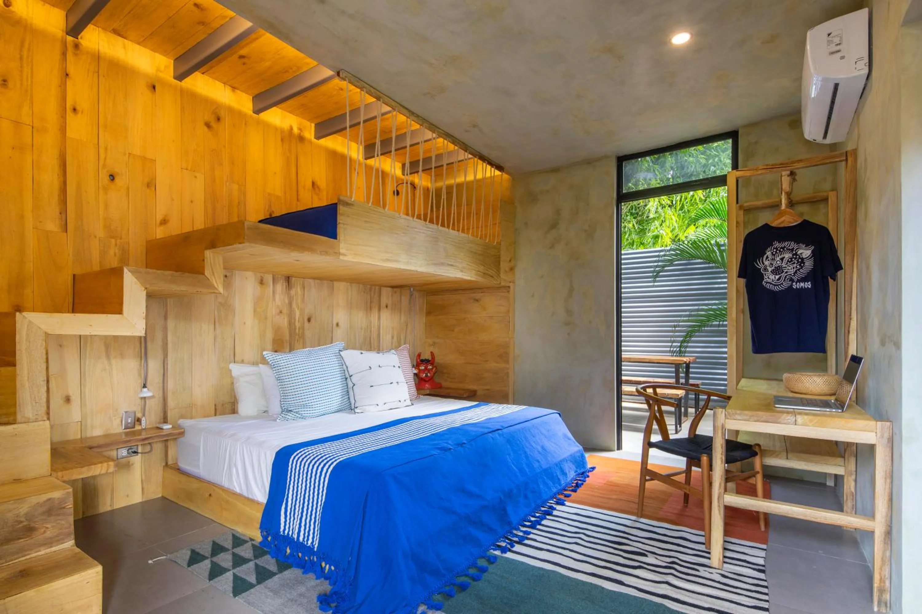 Triple Room with Terrace in Somos