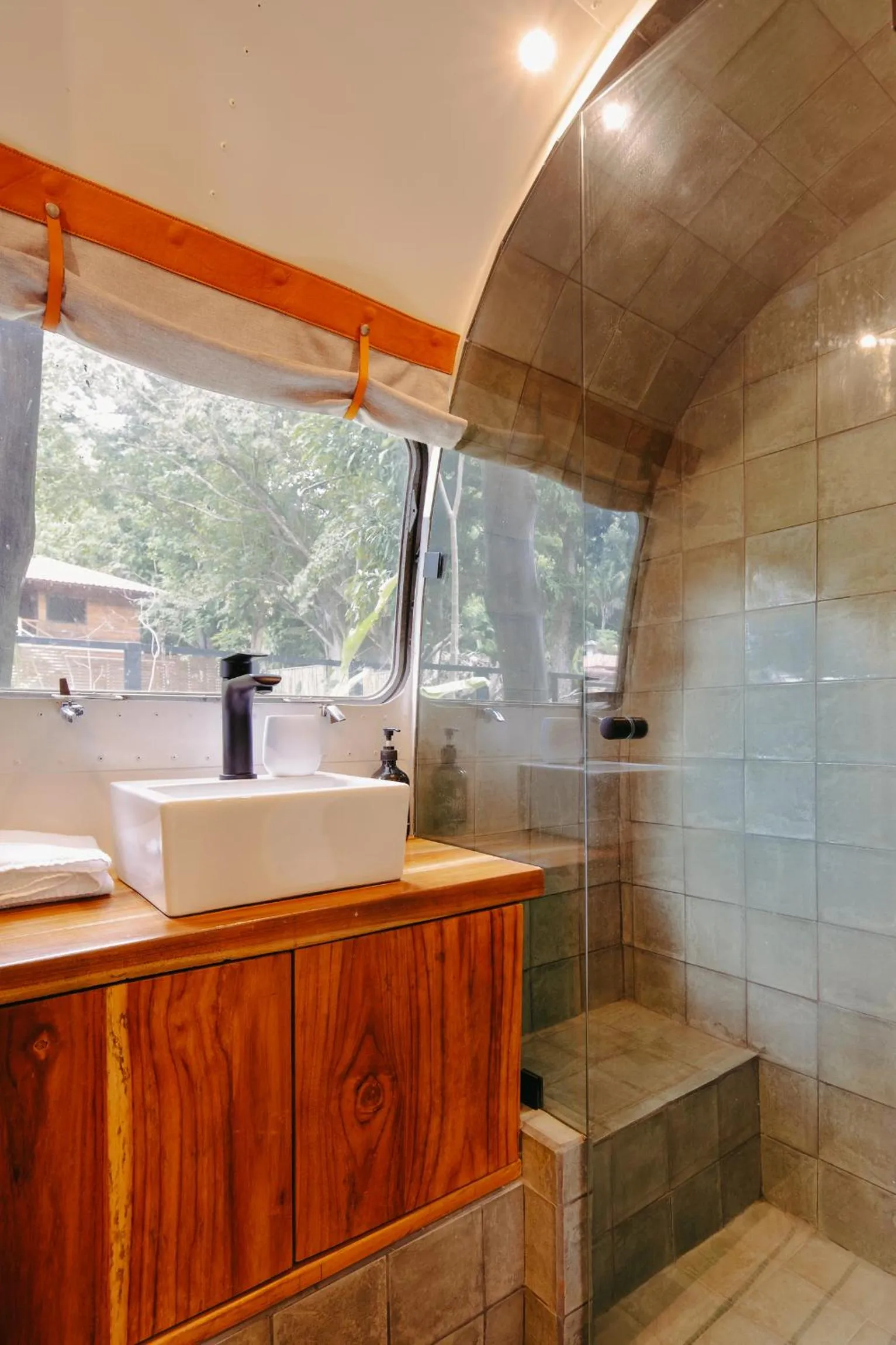 Bathroom in Somos