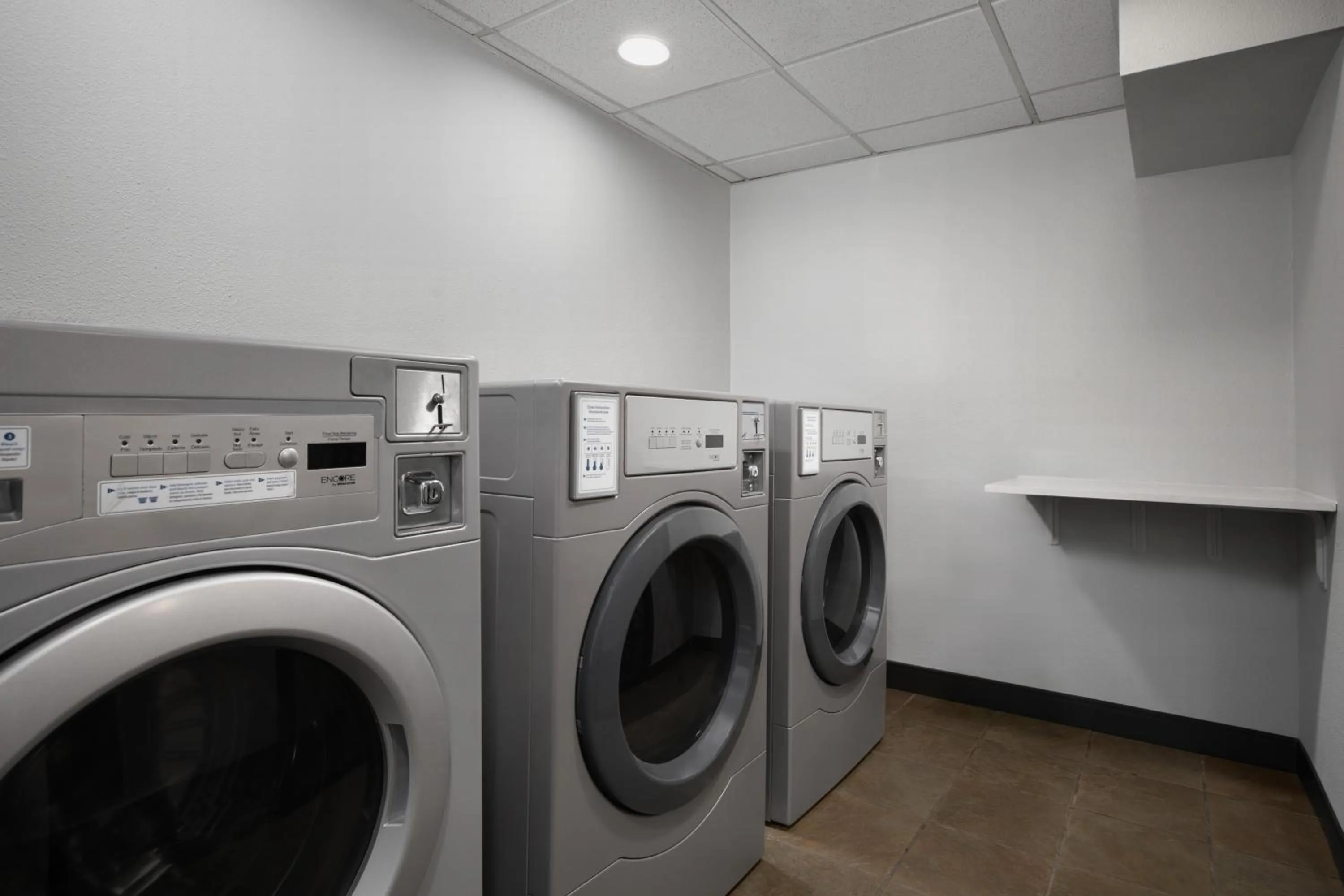 Spark by Hilton Denver East I 70