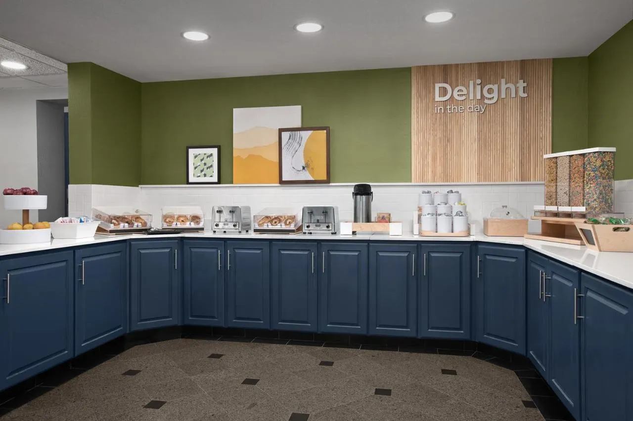 Spark by Hilton Denver East I 70