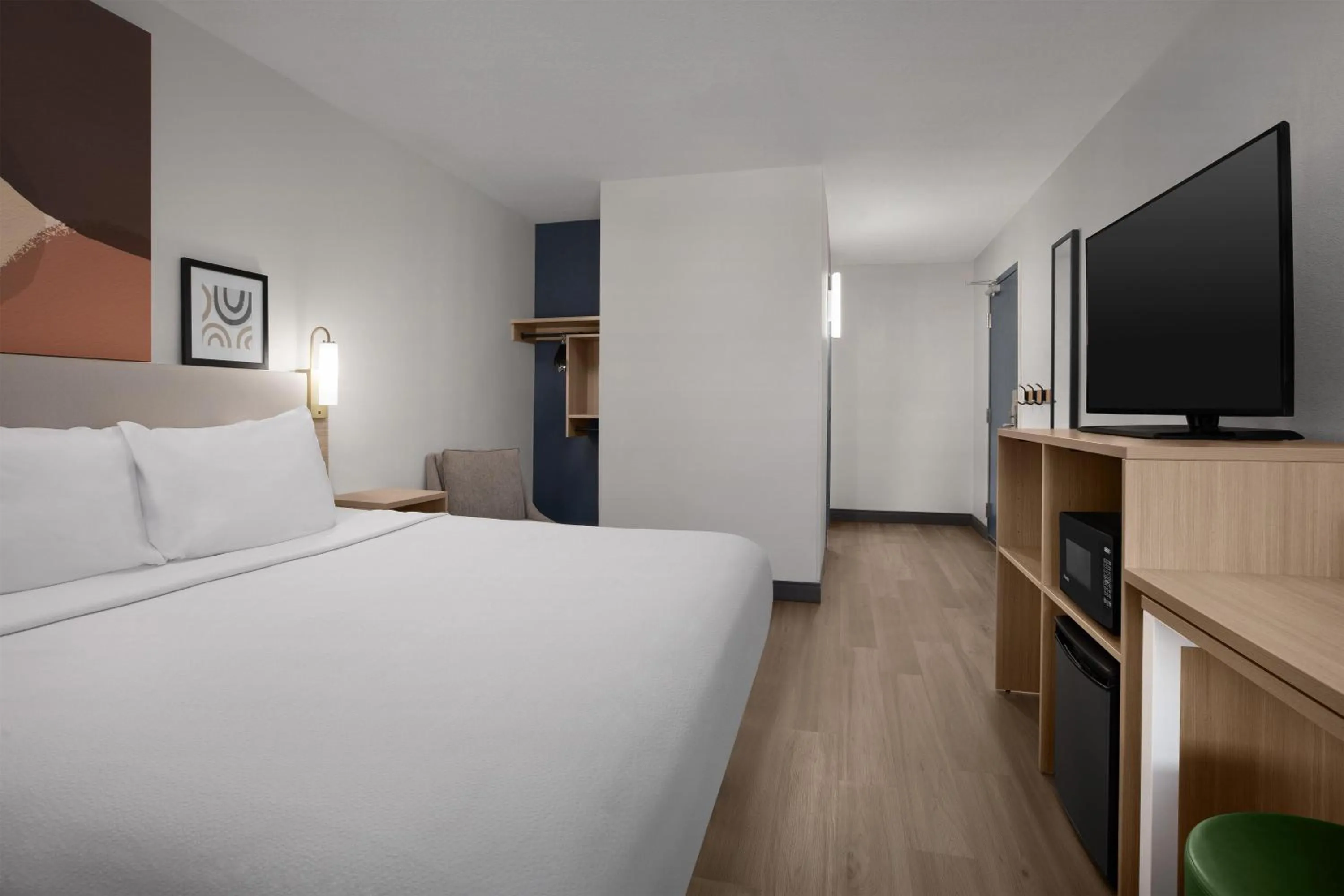 Bed in Spark by Hilton Denver East I 70