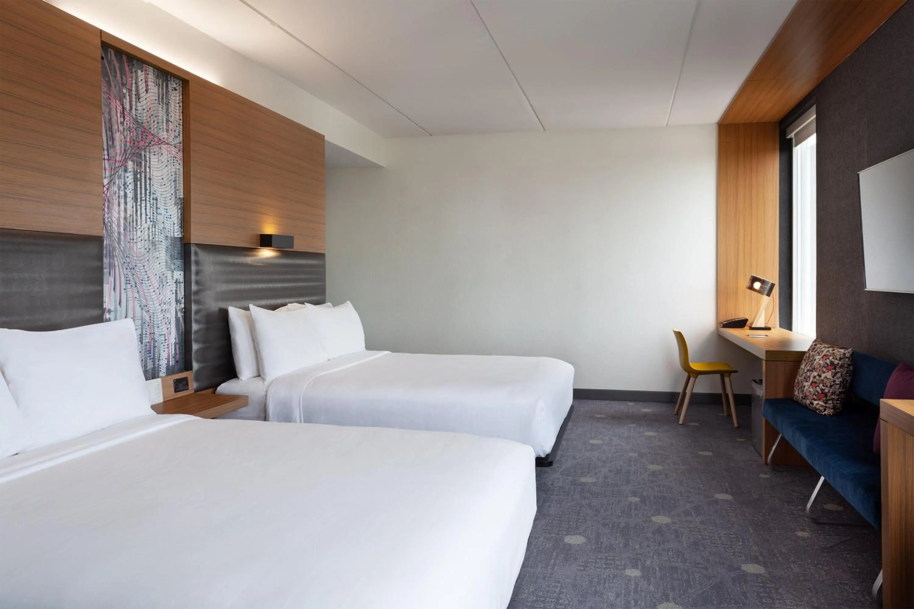 Photo of the whole room, Bed in Aloft Jacksonville Tapestry Park