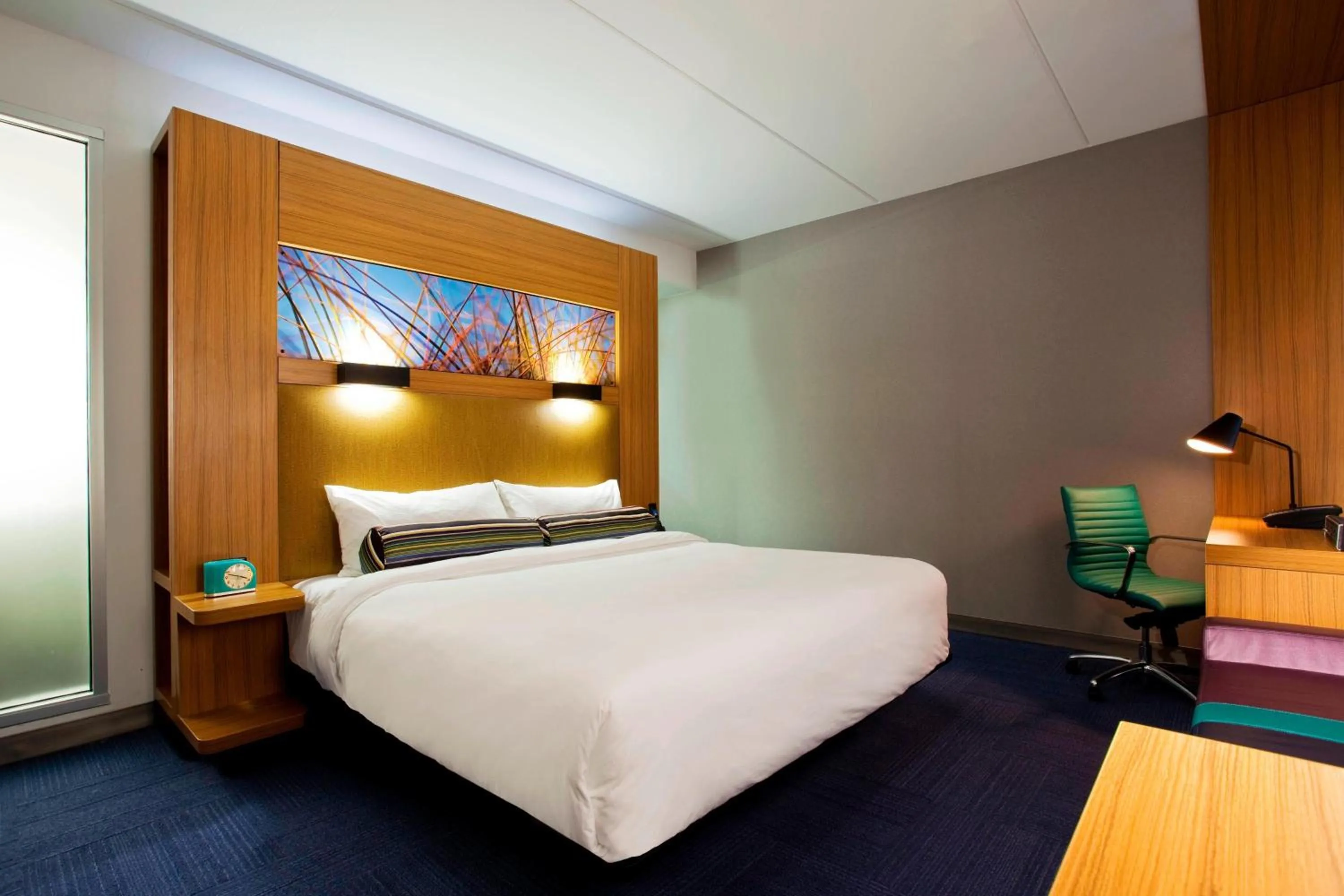 Photo of the whole room, Bed in Aloft Jacksonville Tapestry Park