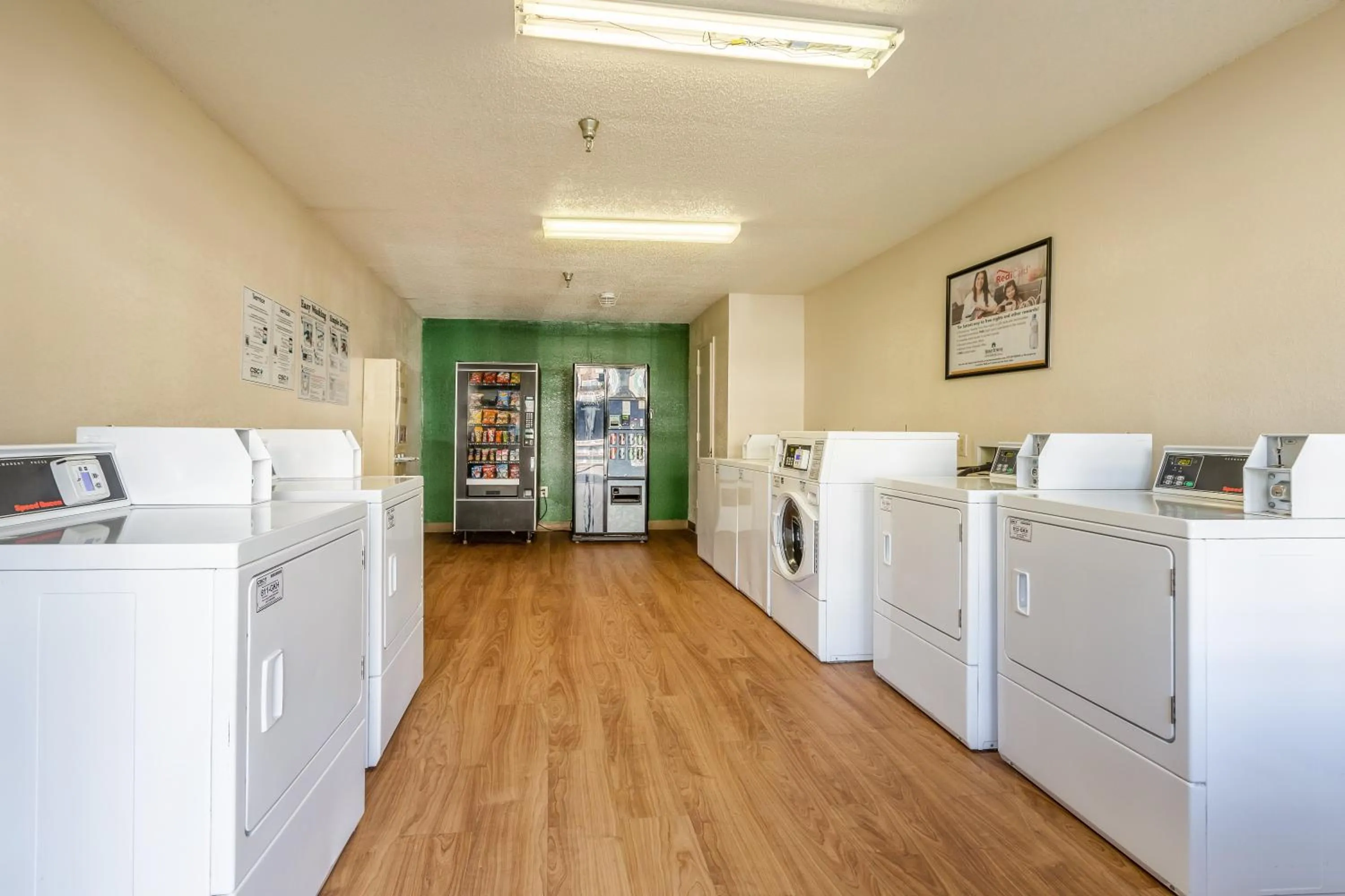 Other in HomeTowne Studios by Red Roof Atlanta NE - Downtown Norcross