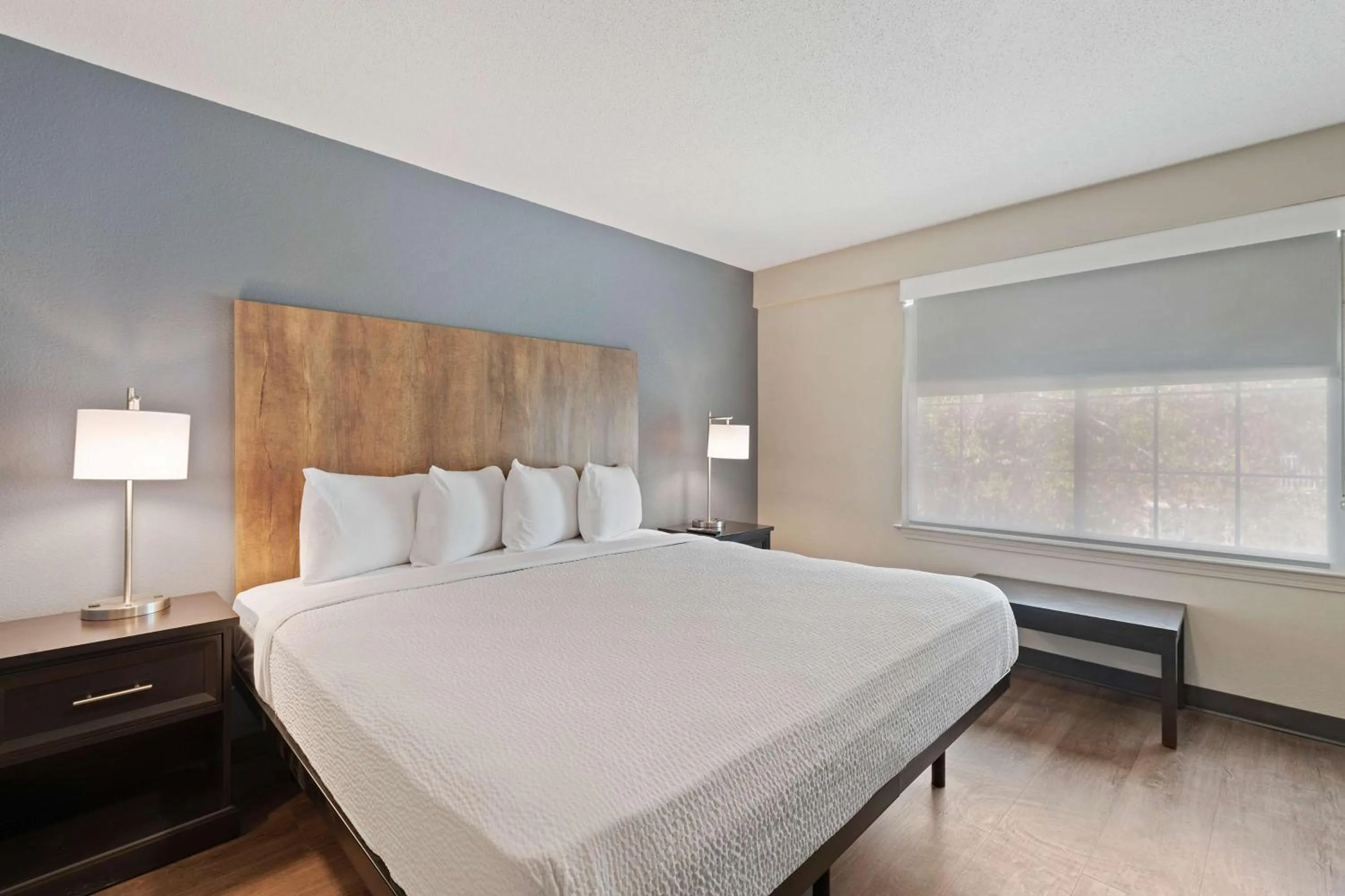 Bedroom in Extended Stay America Select Suites - Charlotte - Airport