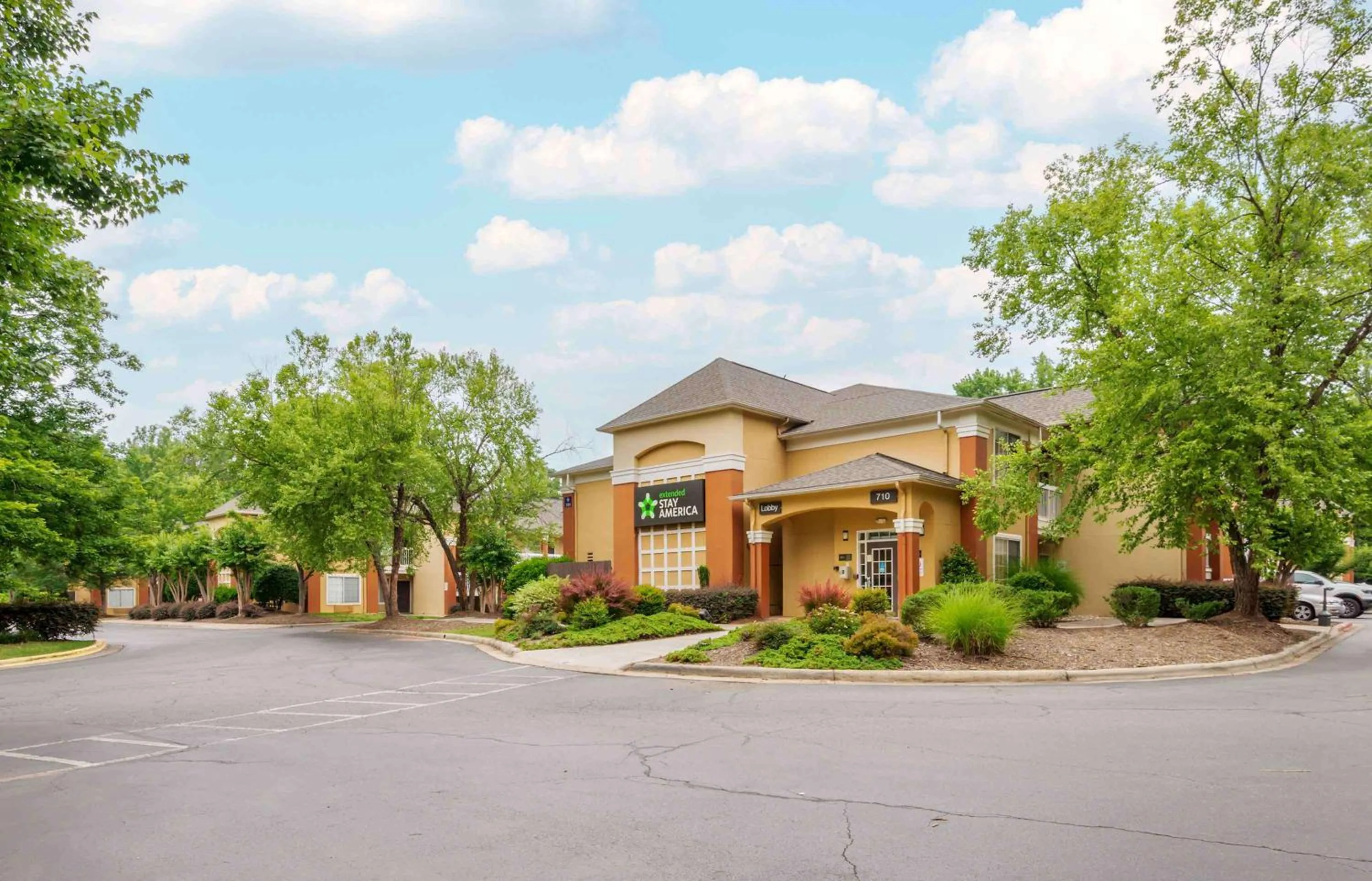 Property Building in Extended Stay America Select Suites - Charlotte - Airport