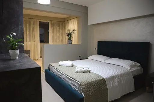 Double or Twin Room with Extra Bed in Hotel Miki