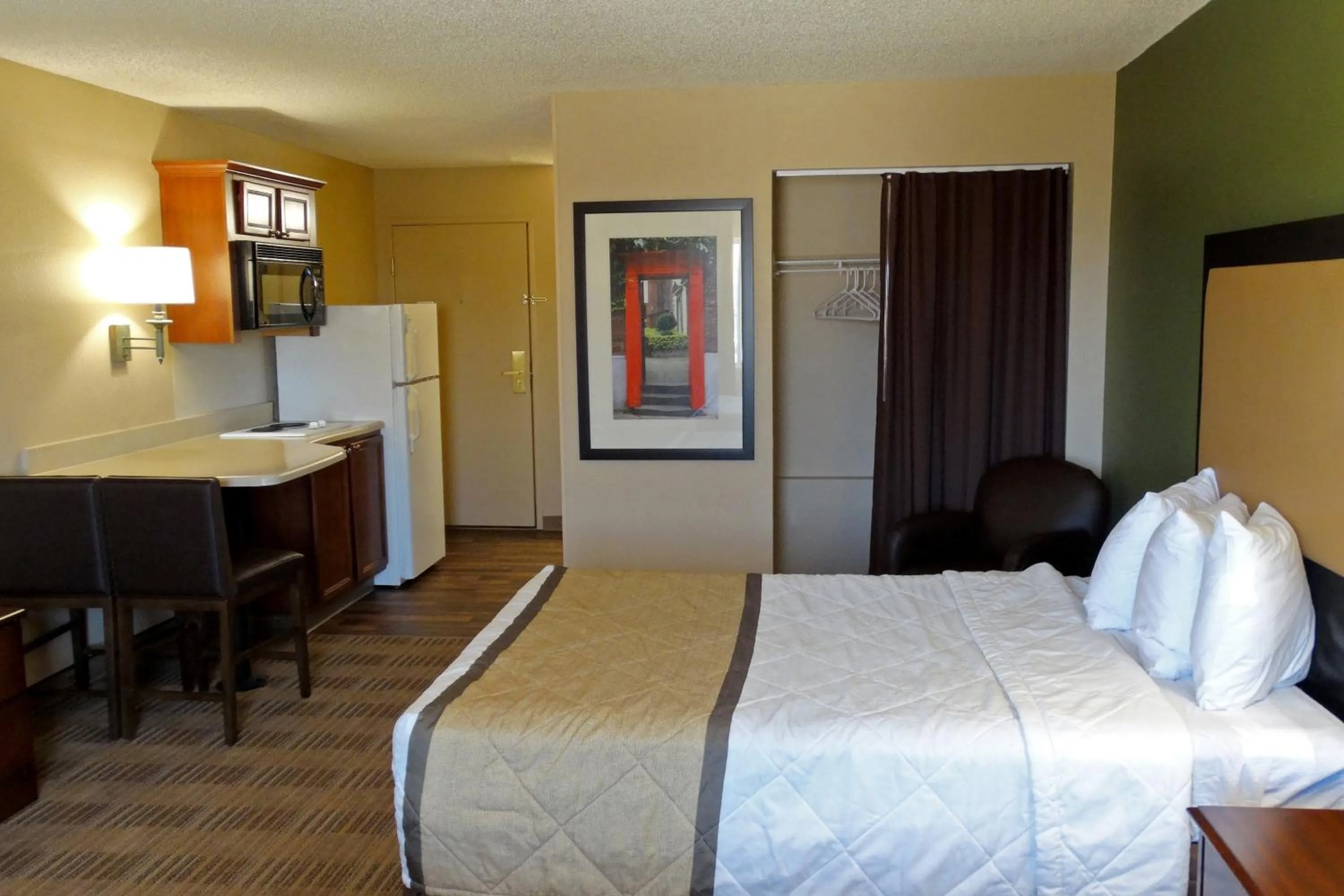 Bed in Extended Stay America Select Suites - Dallas - Richardson