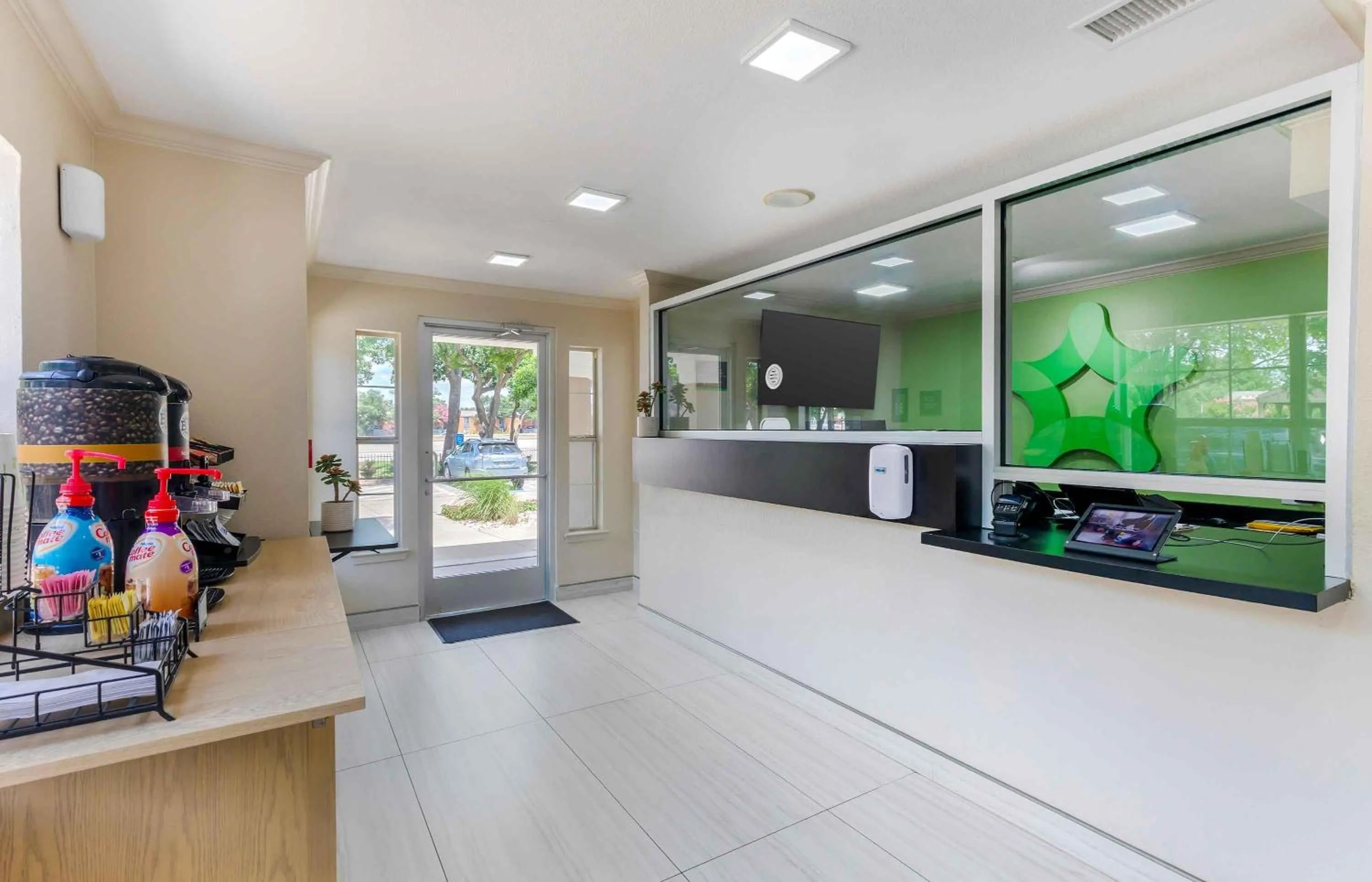 Lobby or reception in Extended Stay America Suites - Arlington