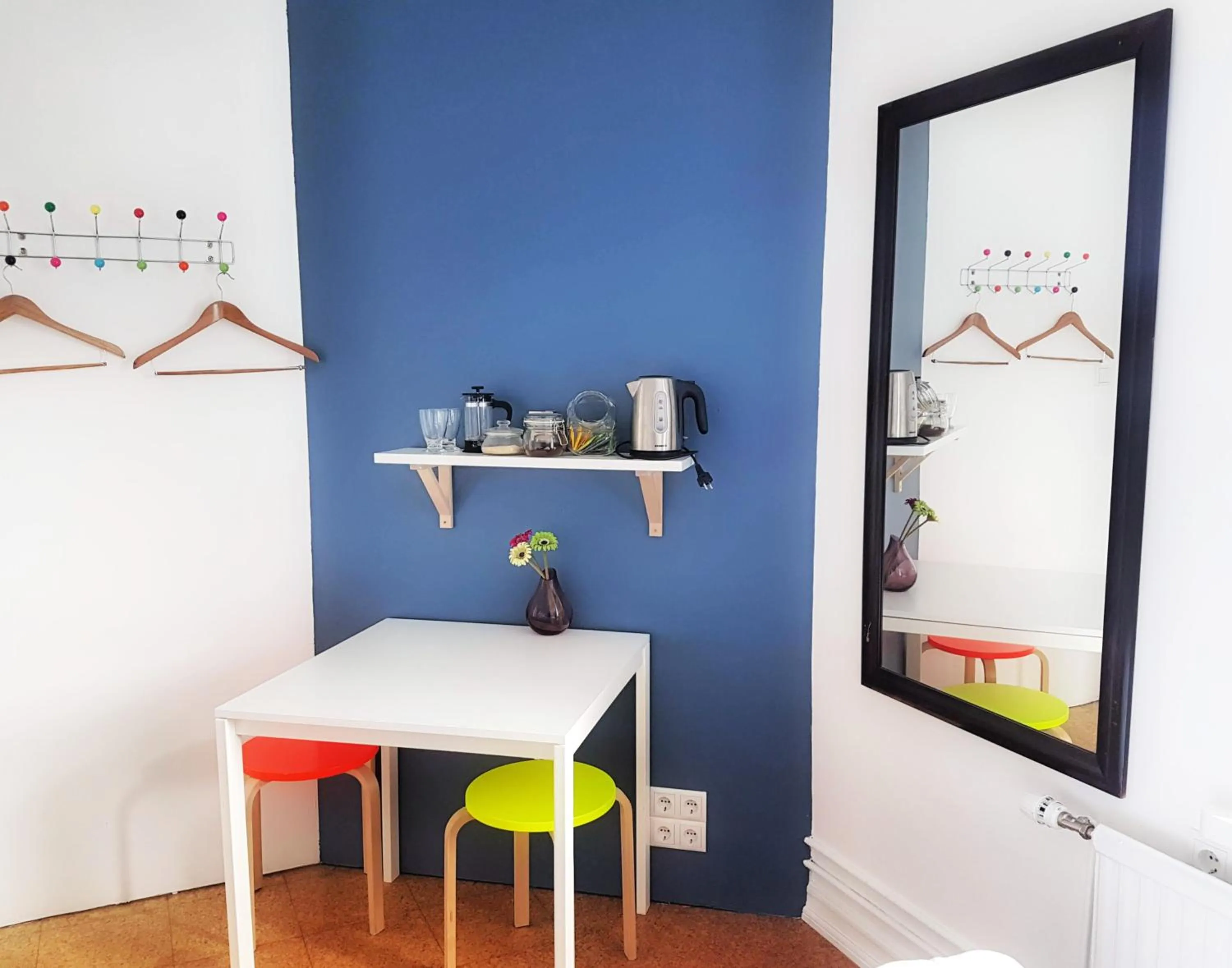 Dining area in Refurinn Reykjavik Guesthouse