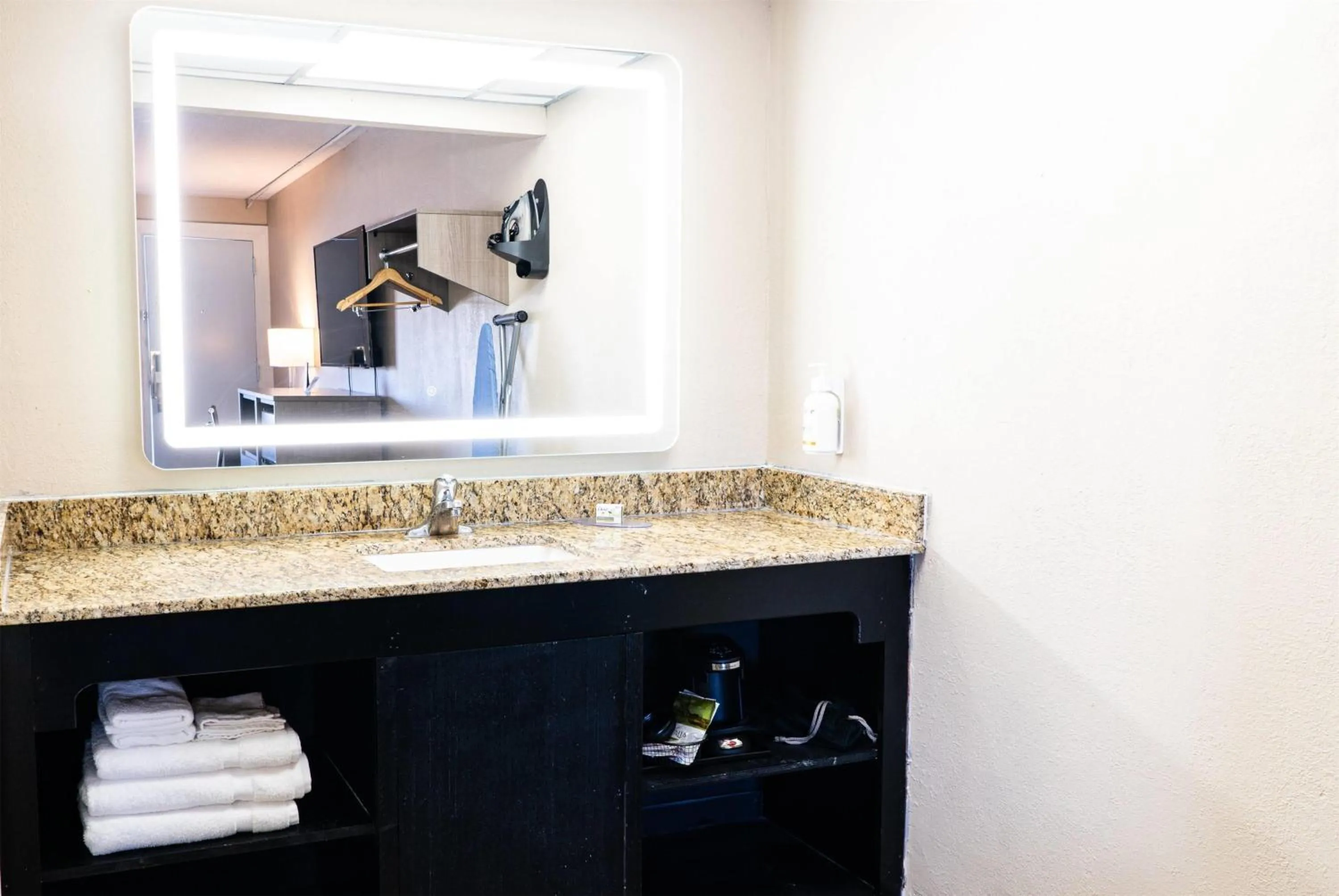 Photo of the whole room in Baymont by Wyndham Corpus Christi Airport