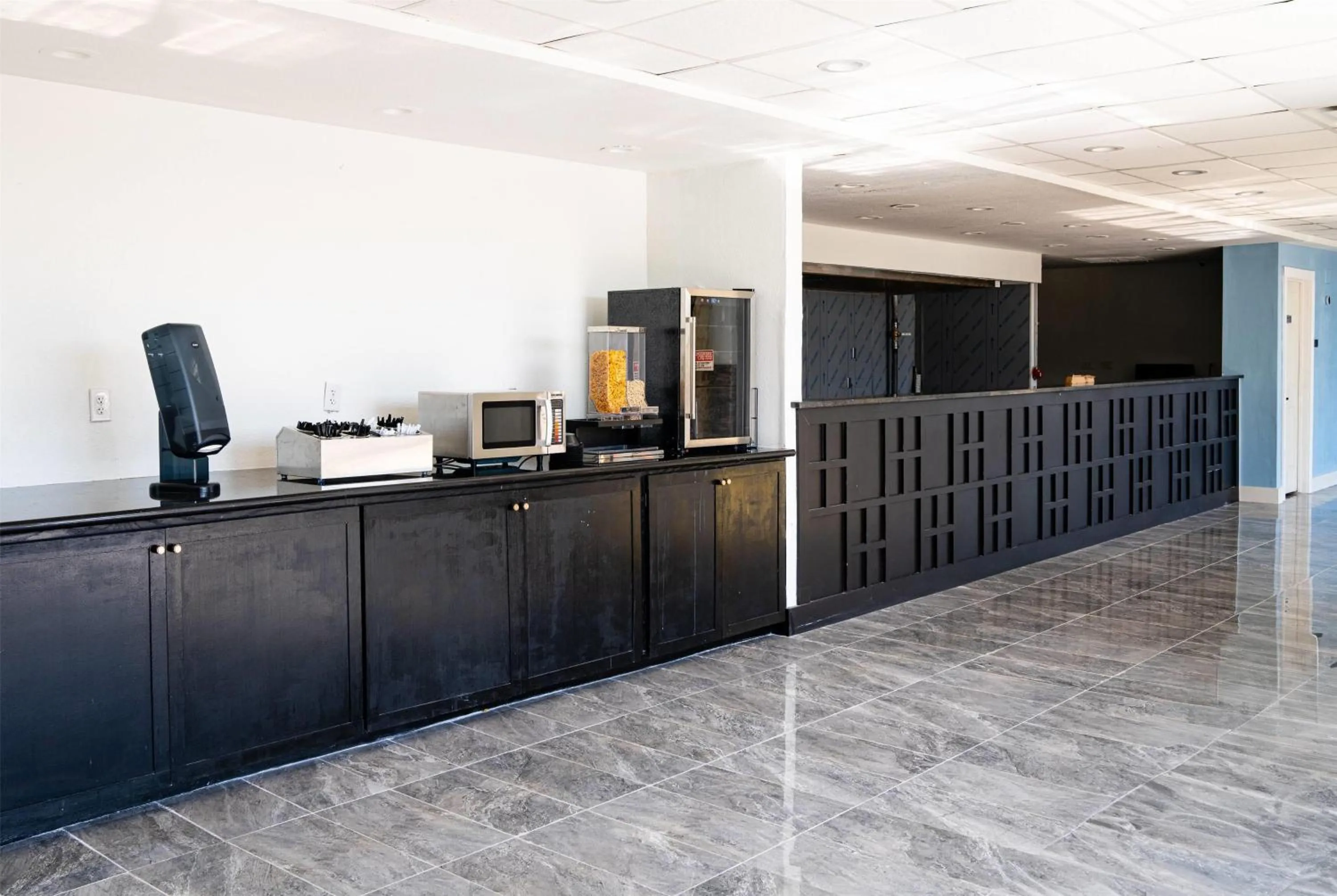 Restaurant/places to eat in Baymont by Wyndham Corpus Christi Airport