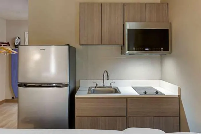 Kitchen or kitchenette in Suburban Studios Raleigh - Crabtree Valley