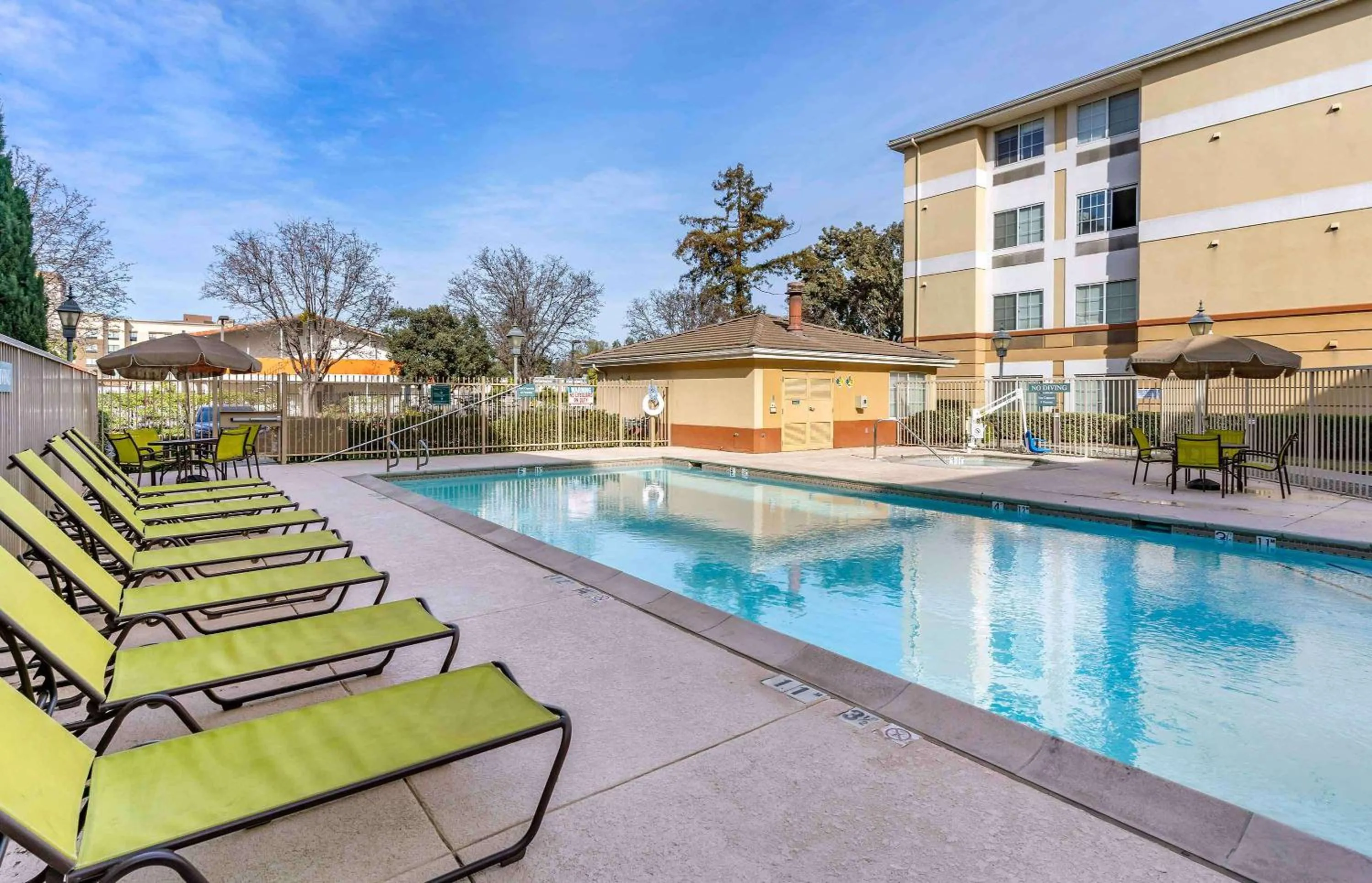 Pool view in Extended Stay America Premier Suites - San Jose - Airport