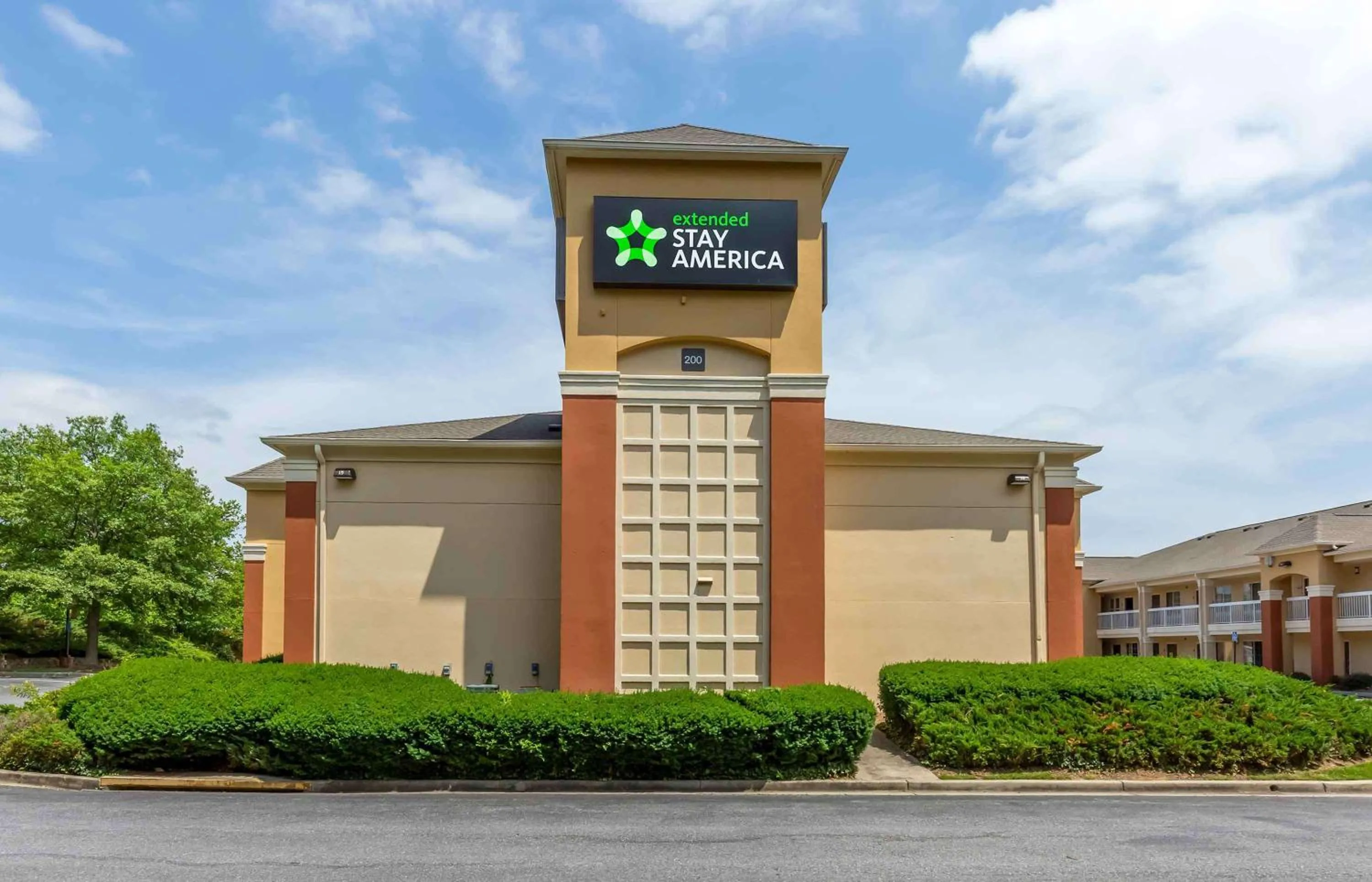 Property building in Extended Stay America Select Suites - Baltimore - BWI Airport - International Dr