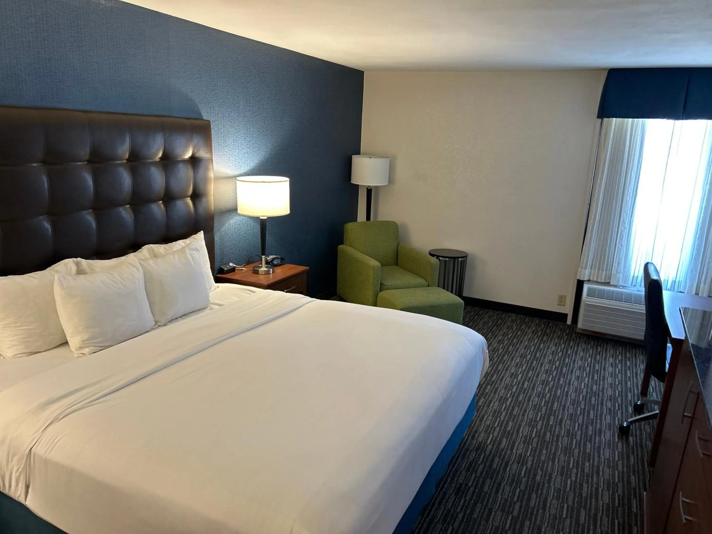 Bedroom, Bed in Heritage Inn & Suites St Louis Fenton, Trademark by Wyndham