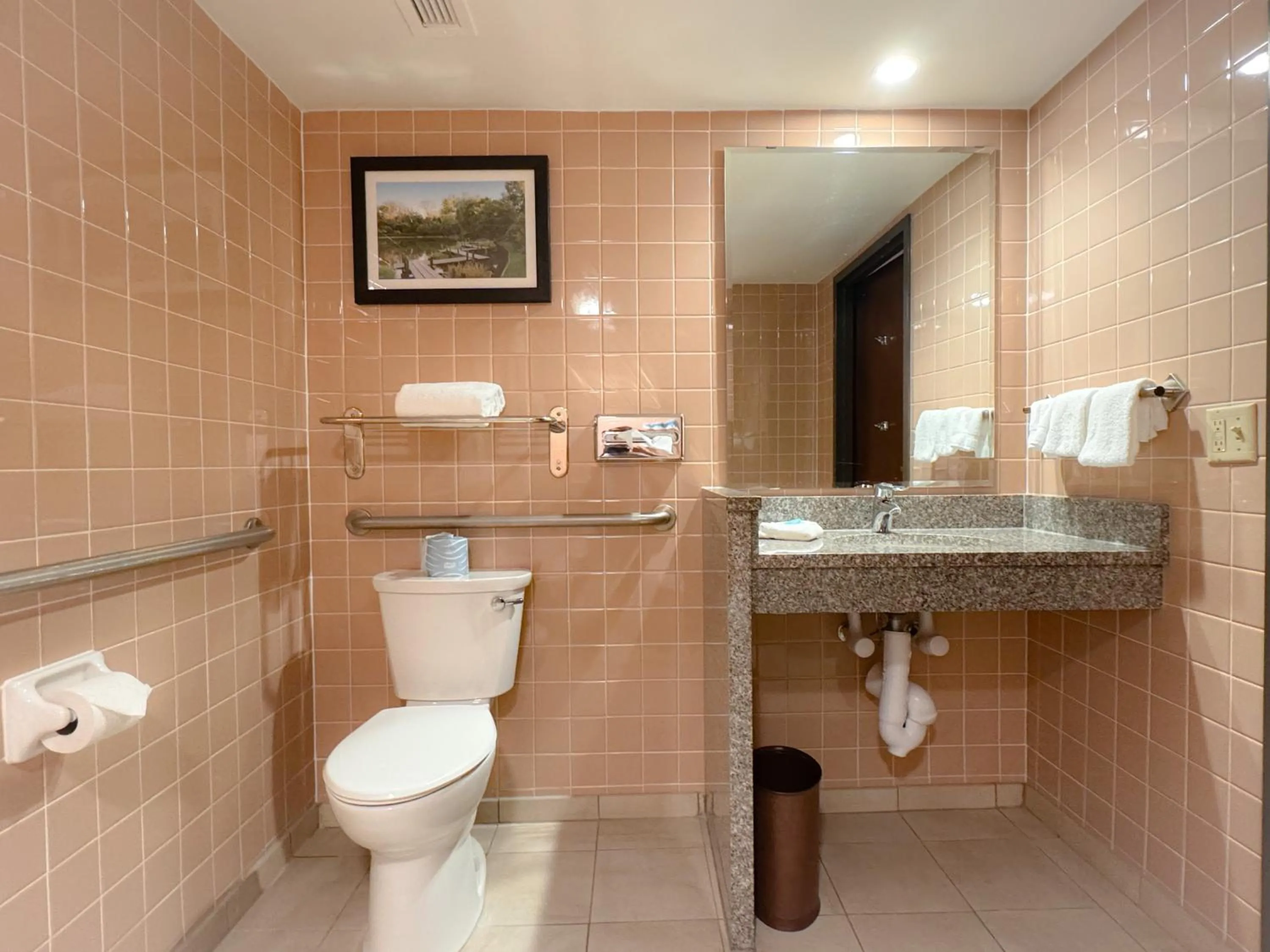 Shower in Heritage Inn & Suites St Louis Fenton, Trademark by Wyndham