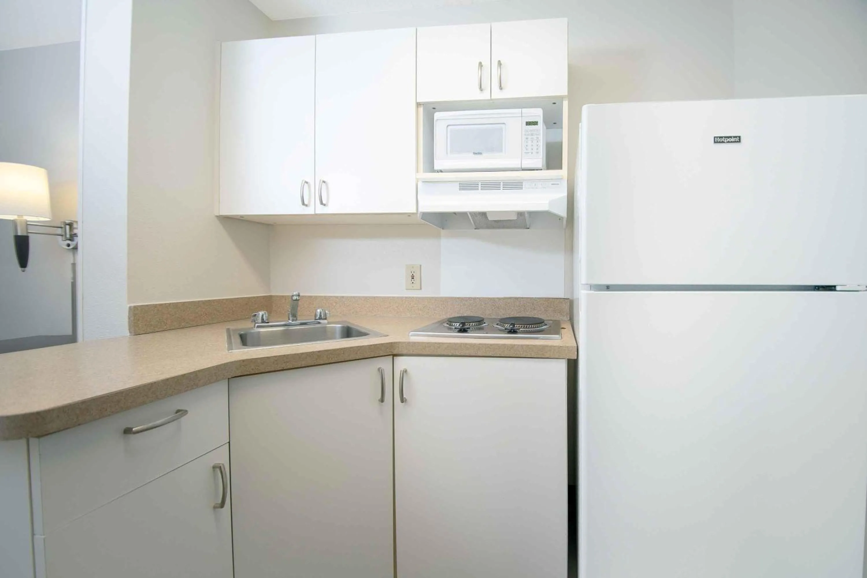 Kitchen or kitchenette in Extended Stay America Suites - Los Angeles - Torrance - Del Amo Circle