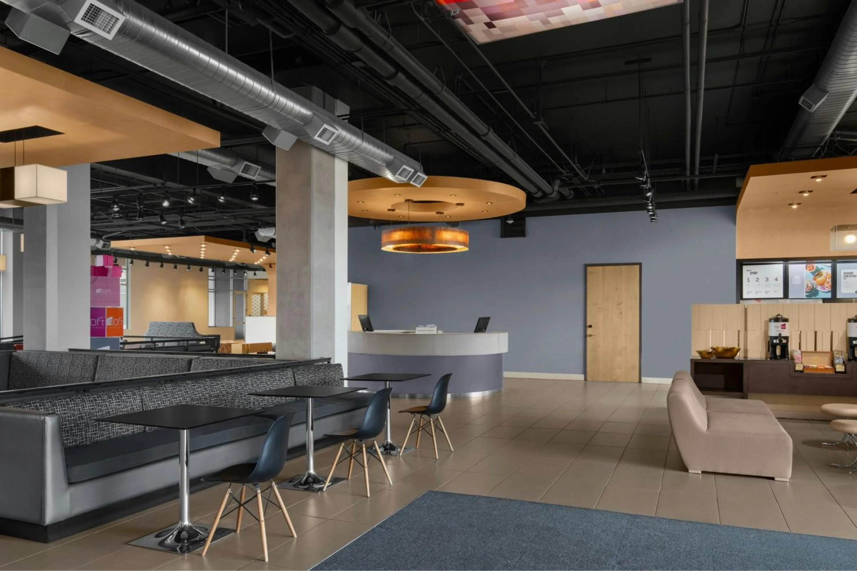 Lobby or reception in Aloft Broomfield Denver