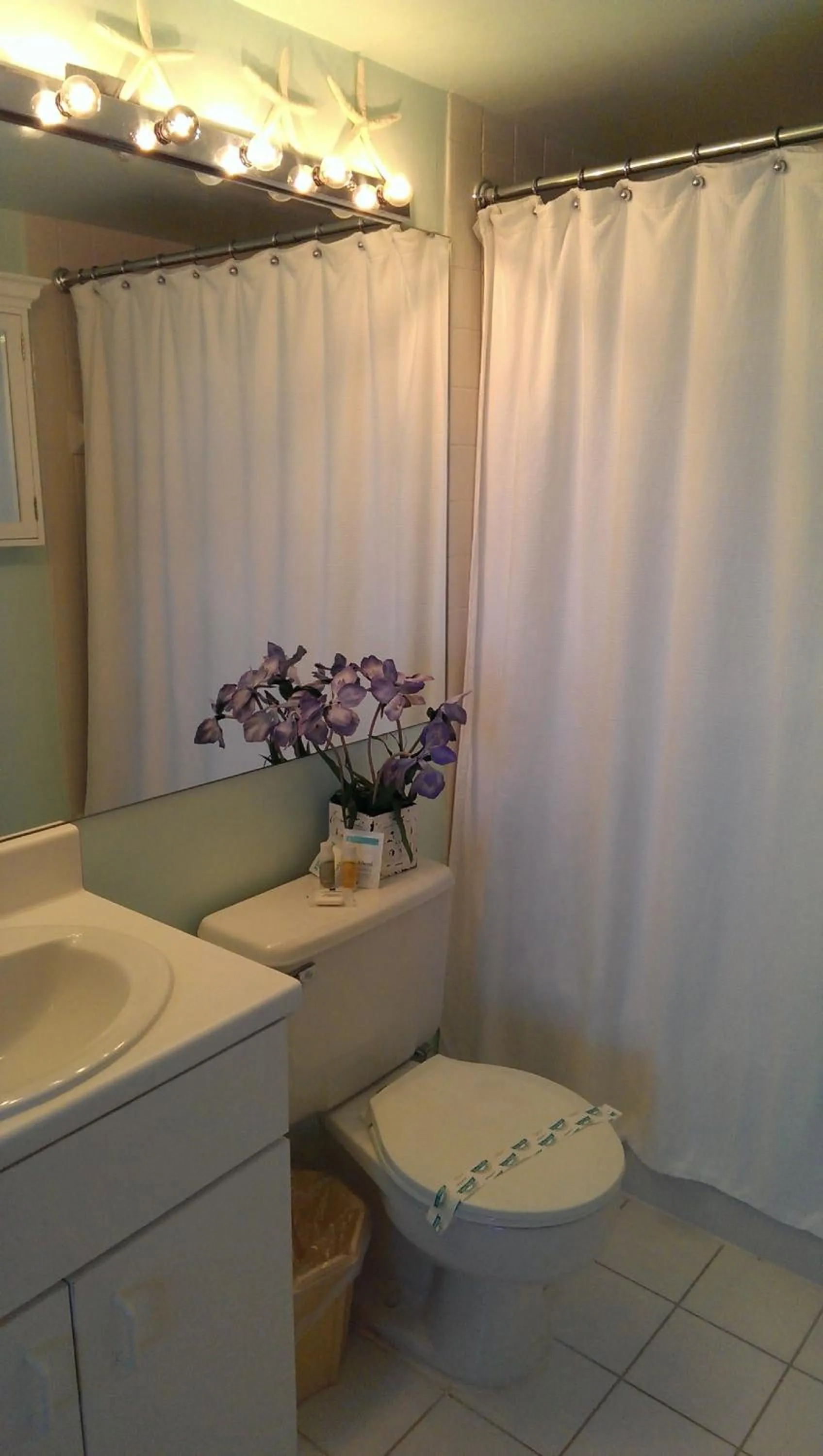 Bathroom in Montauk Manor