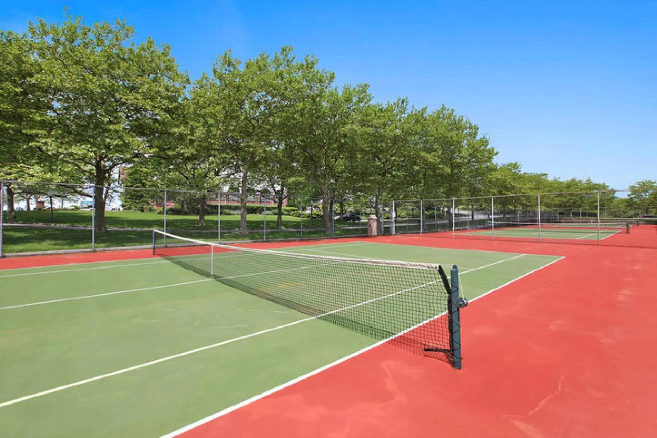 Tennis court in Montauk Manor