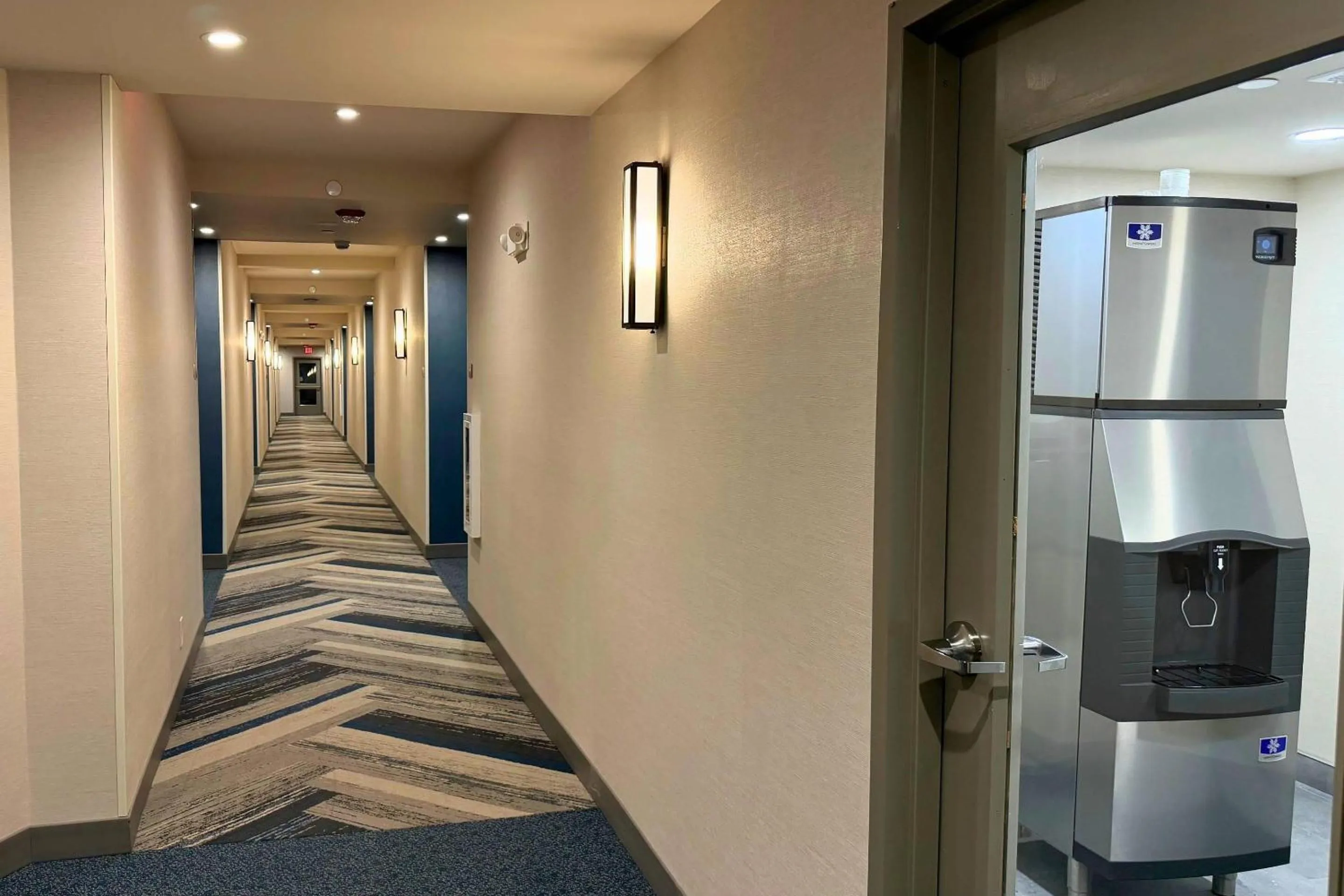 Lobby or reception in Clarion Hotel Rock Springs-Green River