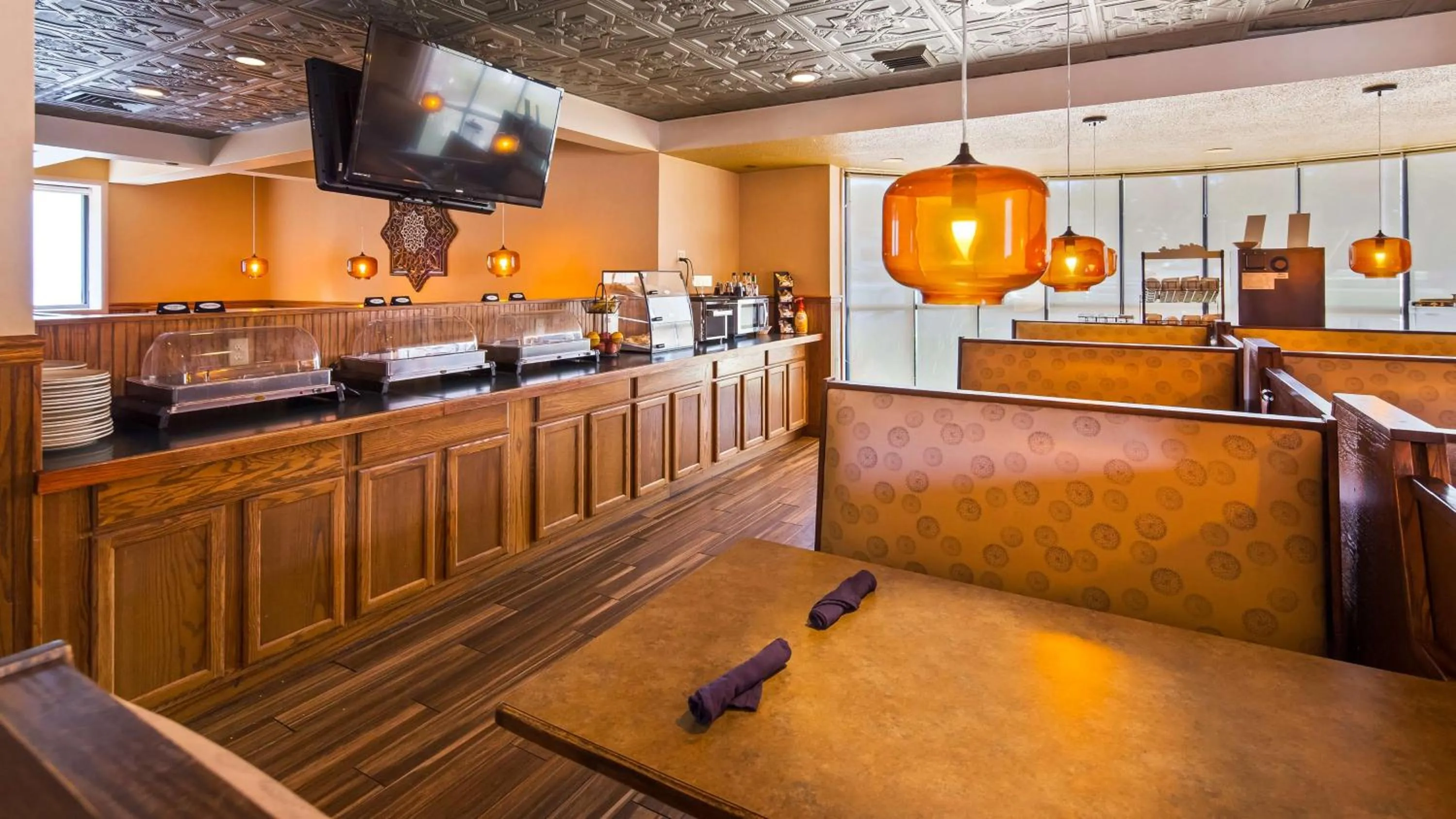 Restaurant/places to eat in Baymont by Wyndham Groton/Mystic