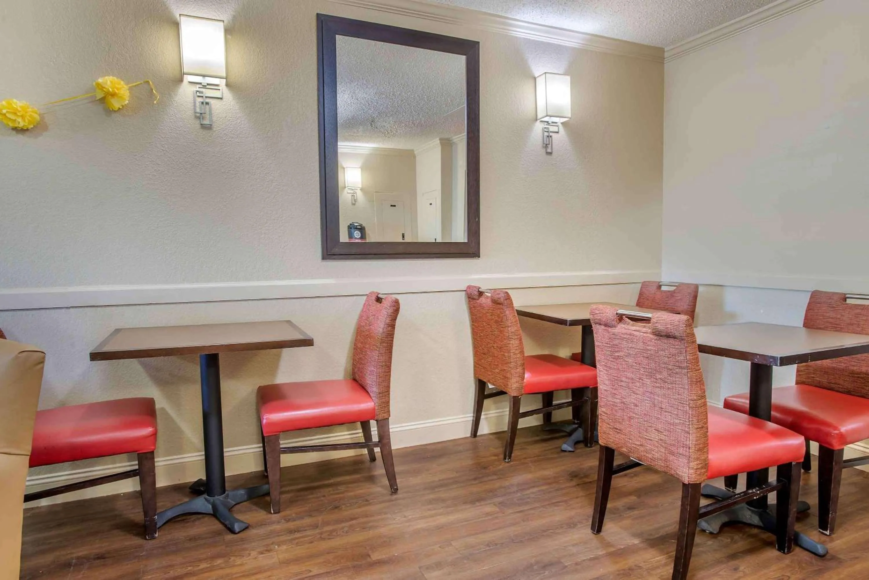 Breakfast in Extended Stay America Suites - Philadelphia - King of Prussia