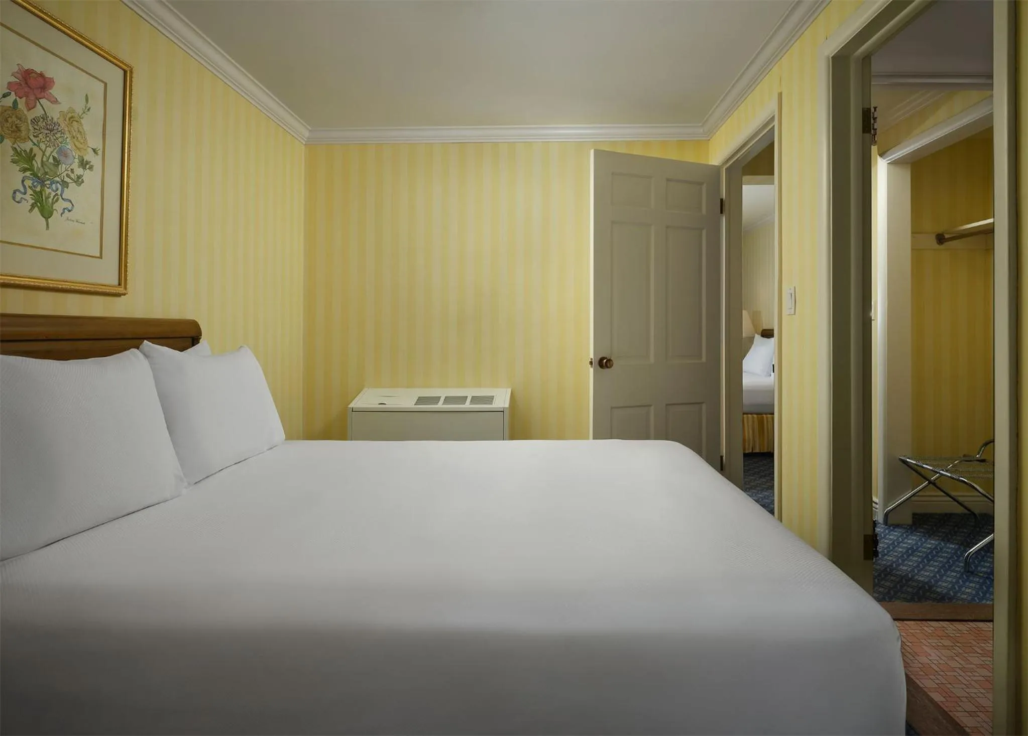 Bed in Little America Hotel - Wyoming