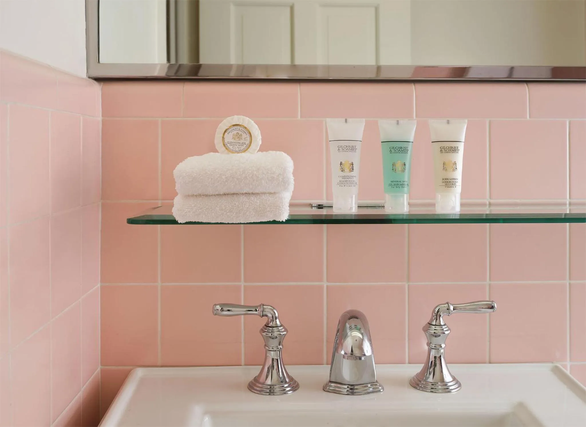 Bathroom in Little America Hotel - Wyoming