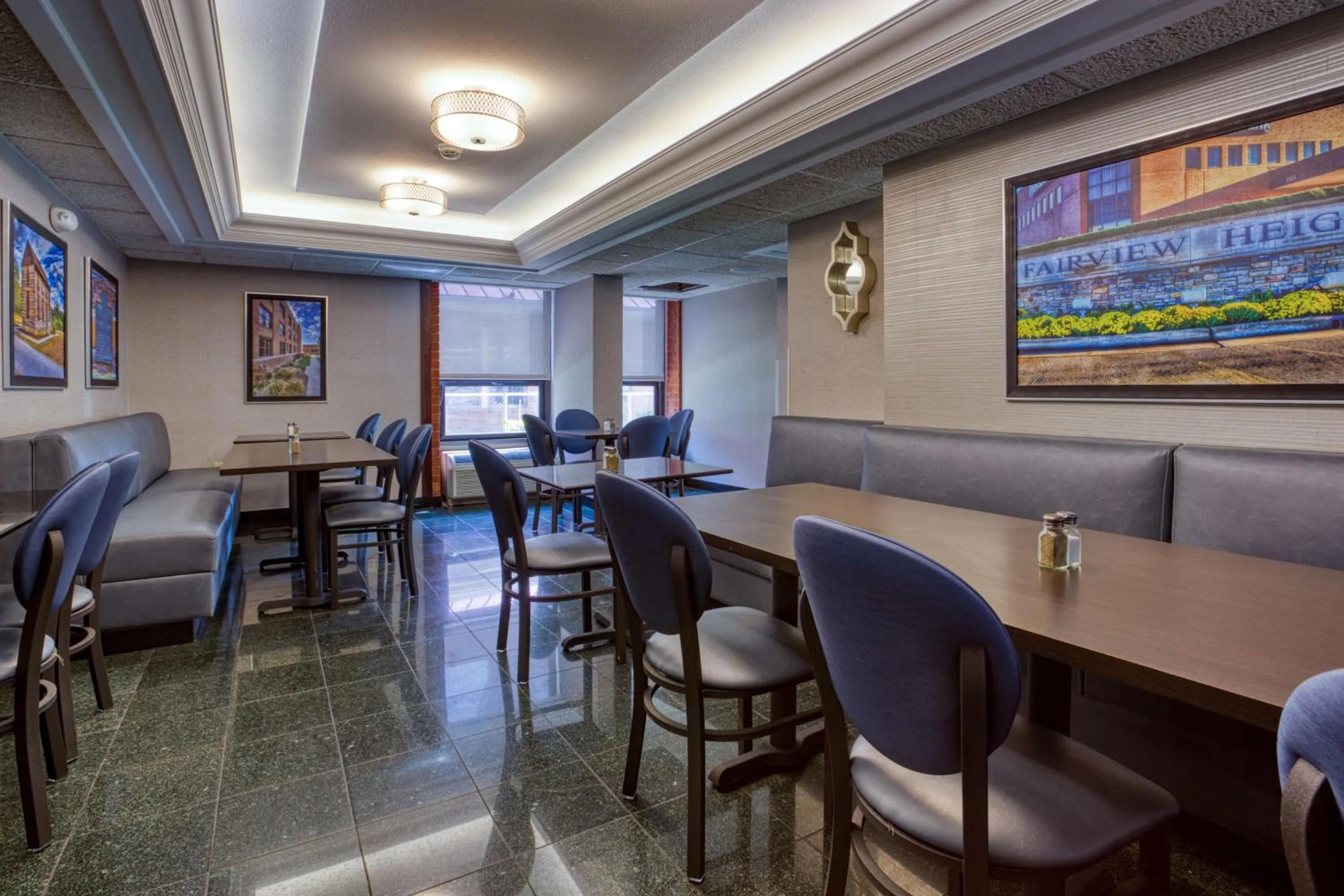 Restaurant/places to eat in Drury Inn & Suites St. Louis - Fairview Heights