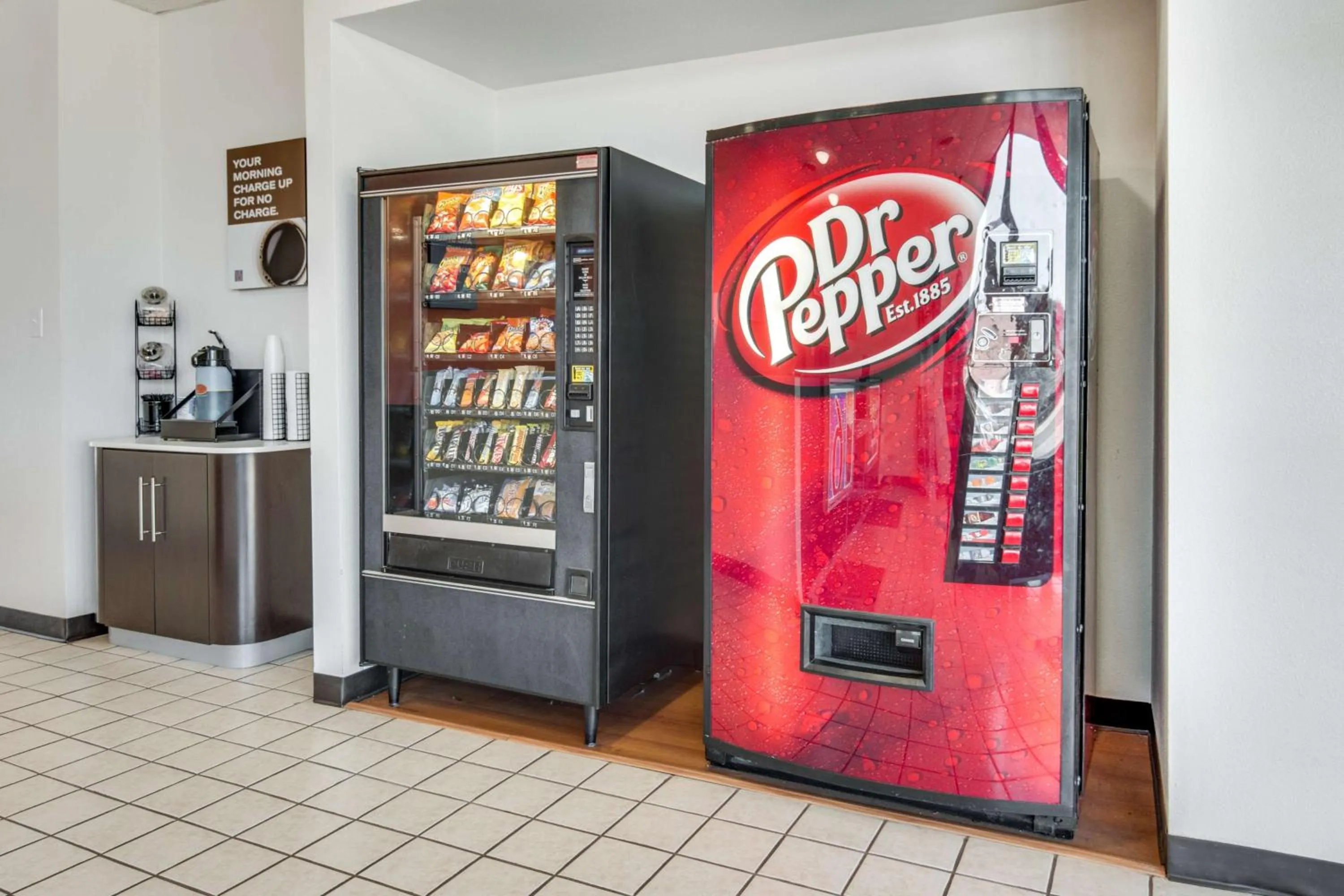 Restaurant/places to eat in Motel 6-Longview, TX - North