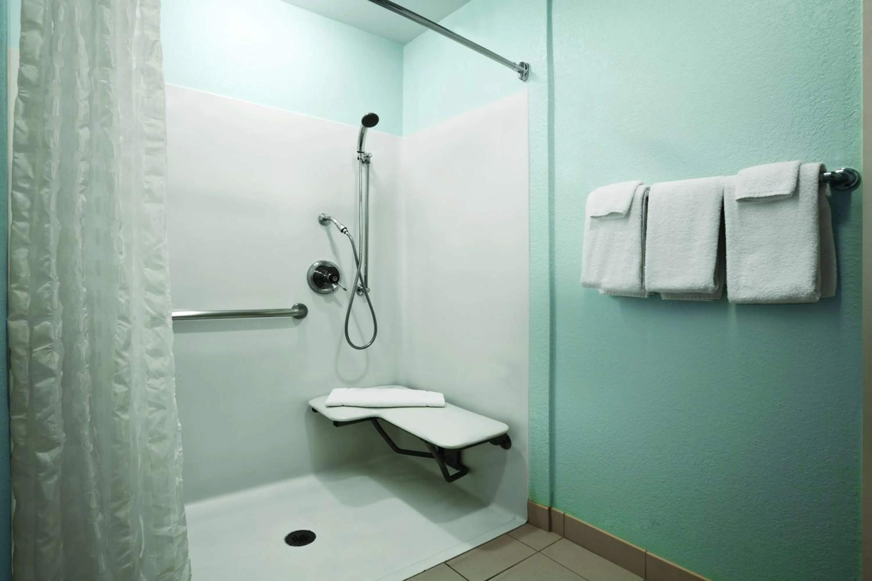 Bathroom in Hyatt House Pleasanton