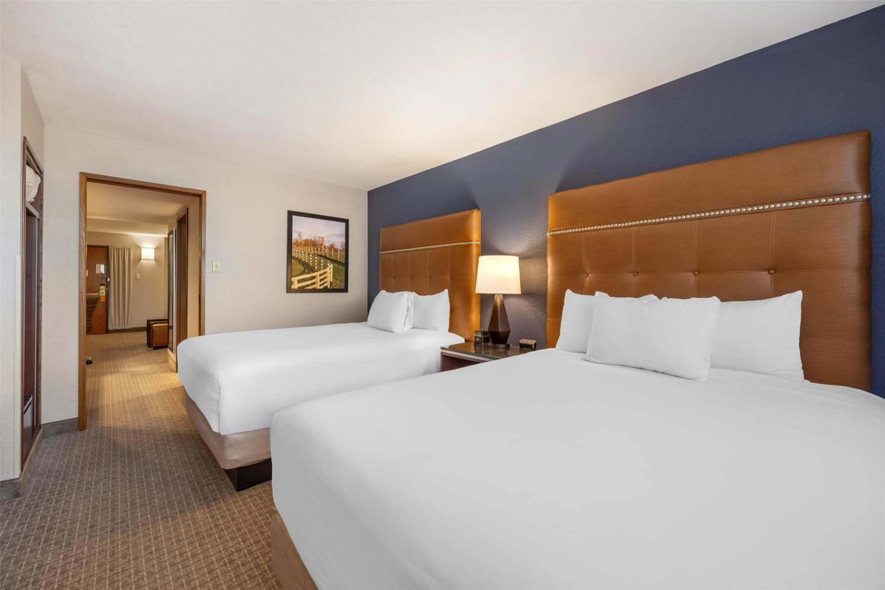 Bedroom, Bed in Drury Inn & Suites Paducah