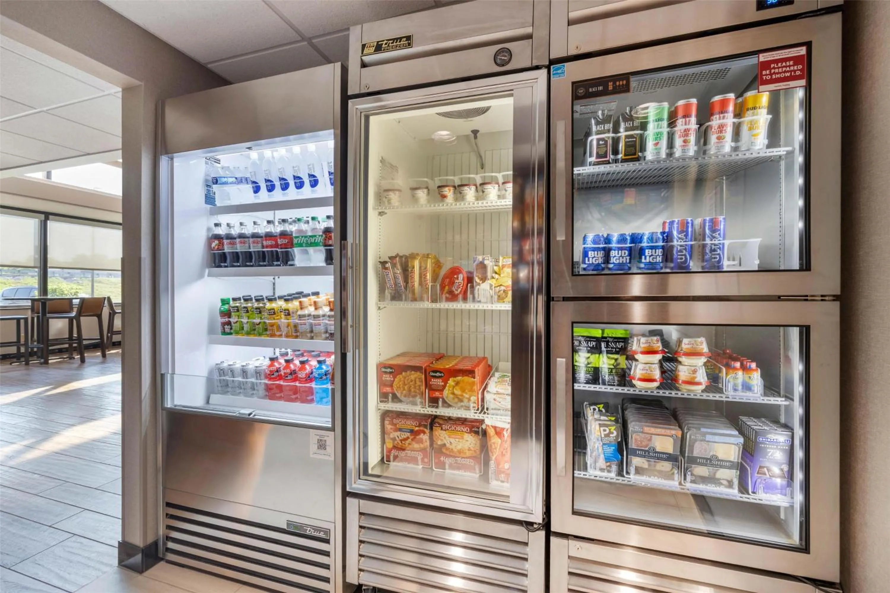 Property building in Drury Inn & Suites Paducah