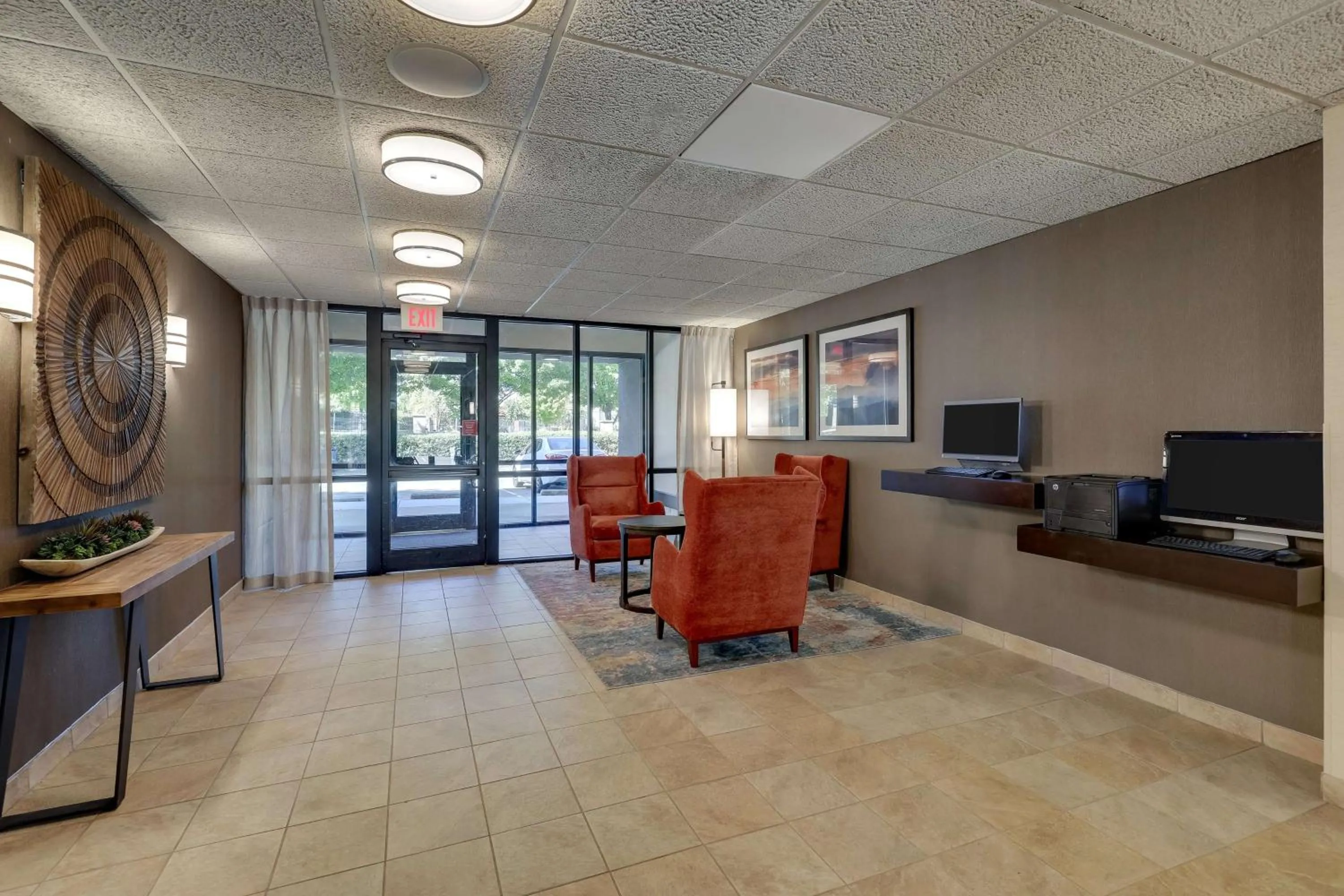 Business facilities in Drury Inn & Suites Charlotte University Place