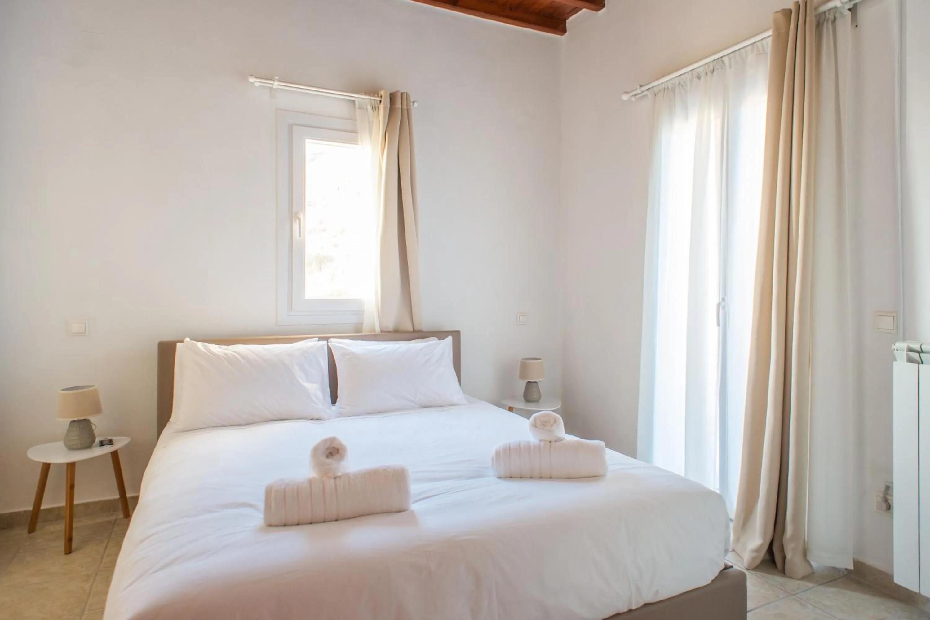 The Corfos Hills House