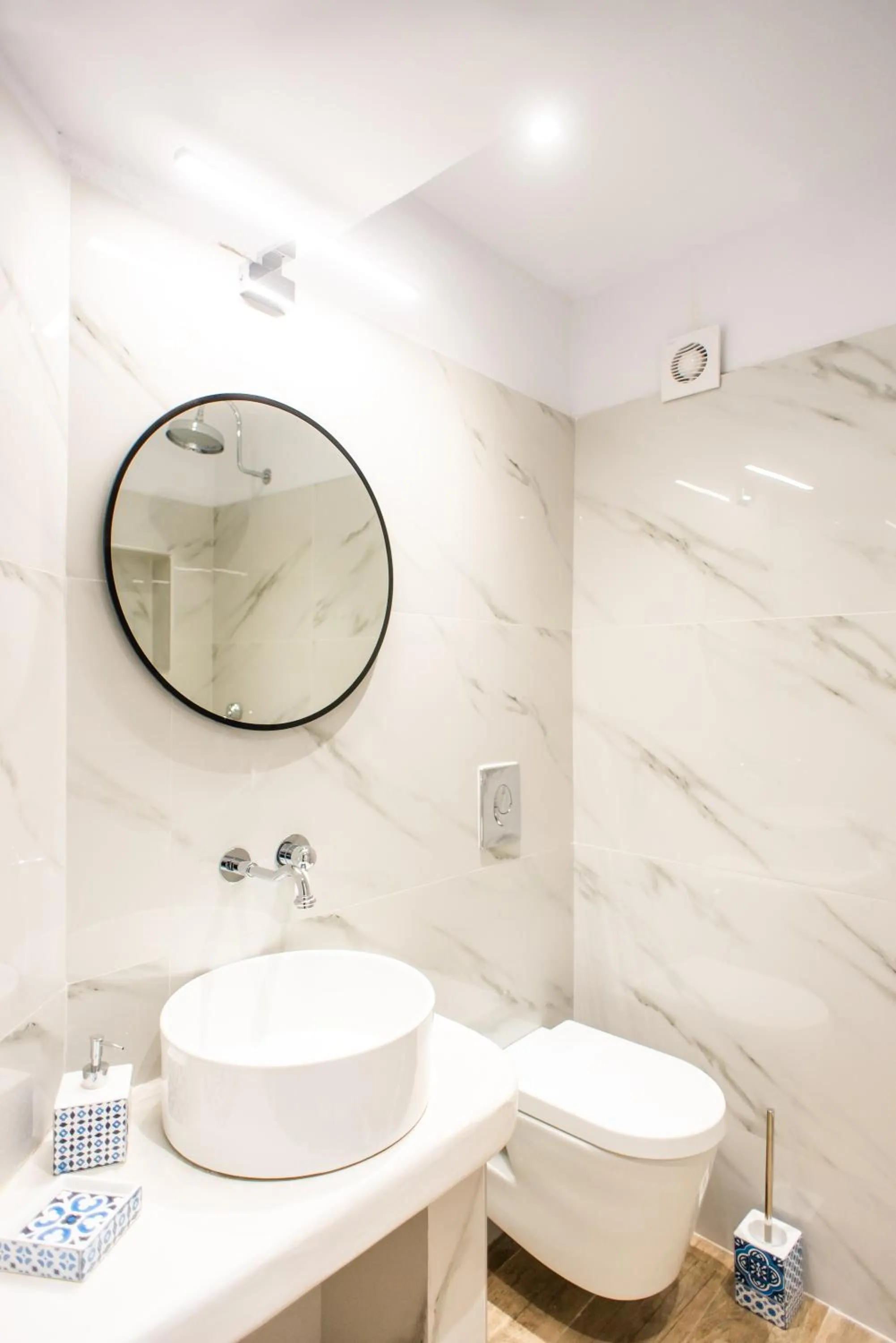 The Corfos Hills House