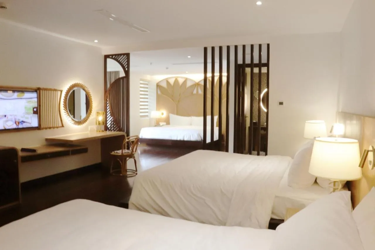 Bed in KK Sapa Hotel