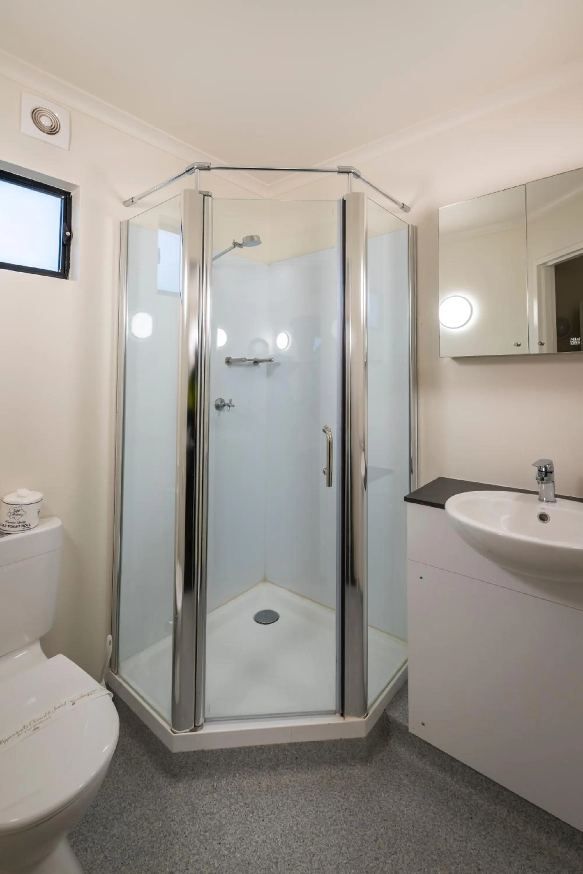 Shower in Victoria Village