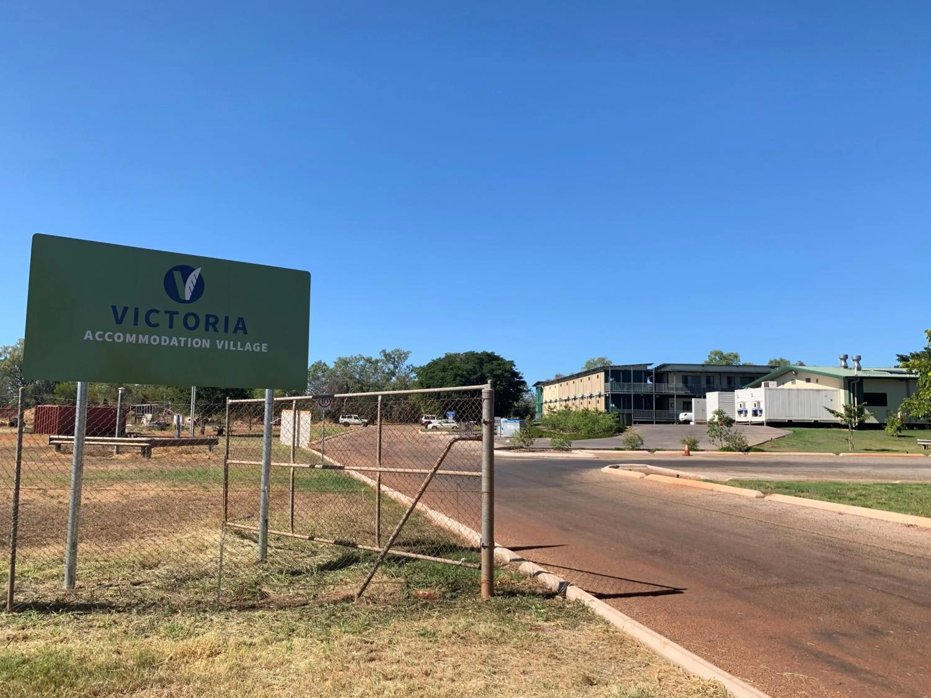 Facade/entrance in Victoria Village