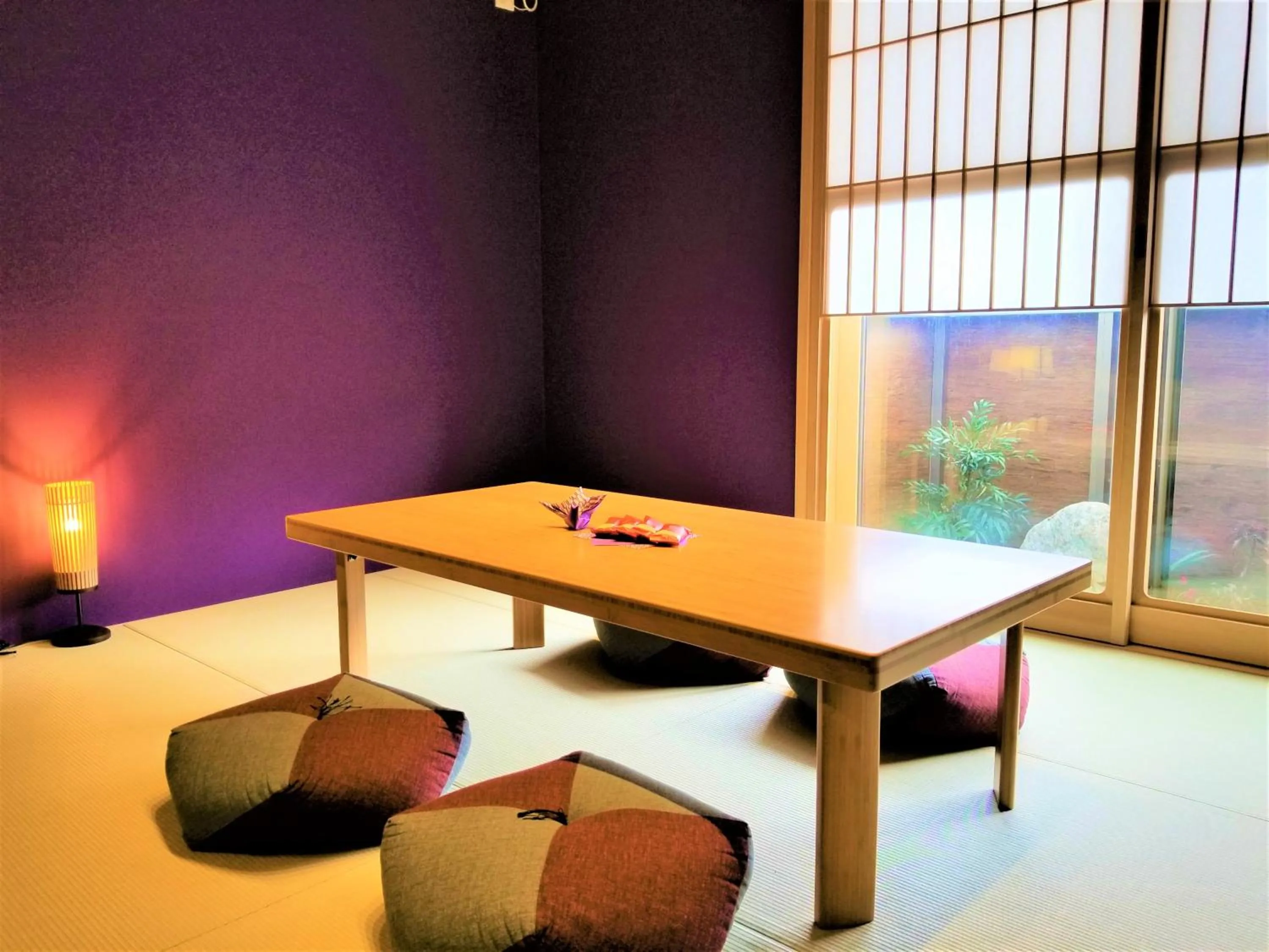 Photo of the whole room in Hanaakari