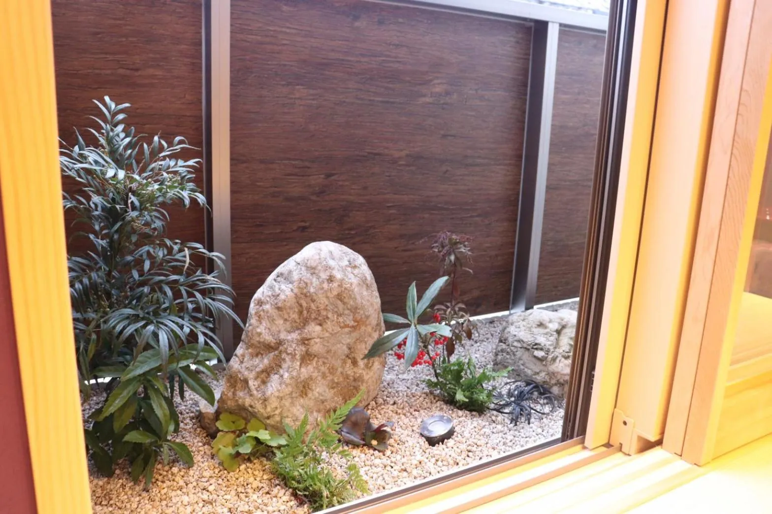 Photo of the whole room in Hanaakari