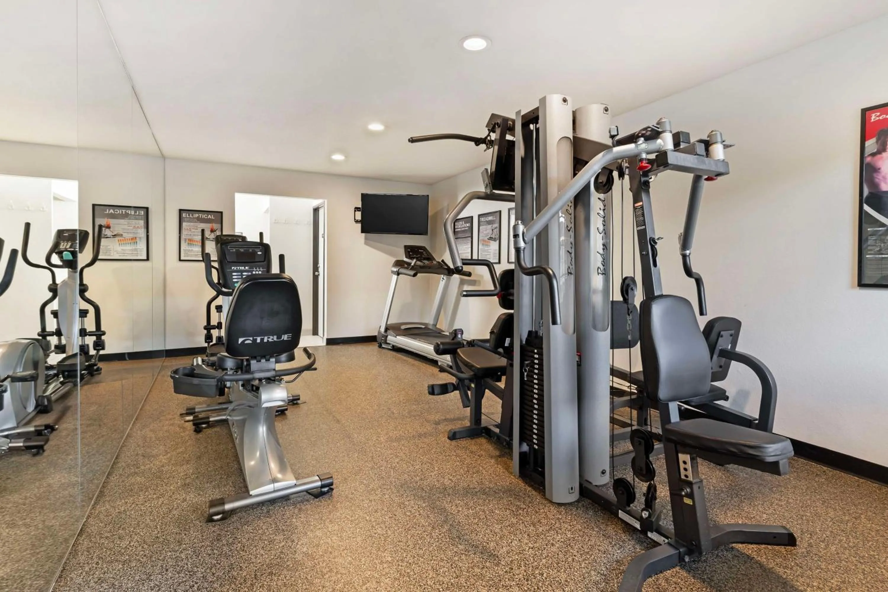 Fitness centre/facilities in Sonoma Winegrower's Inn