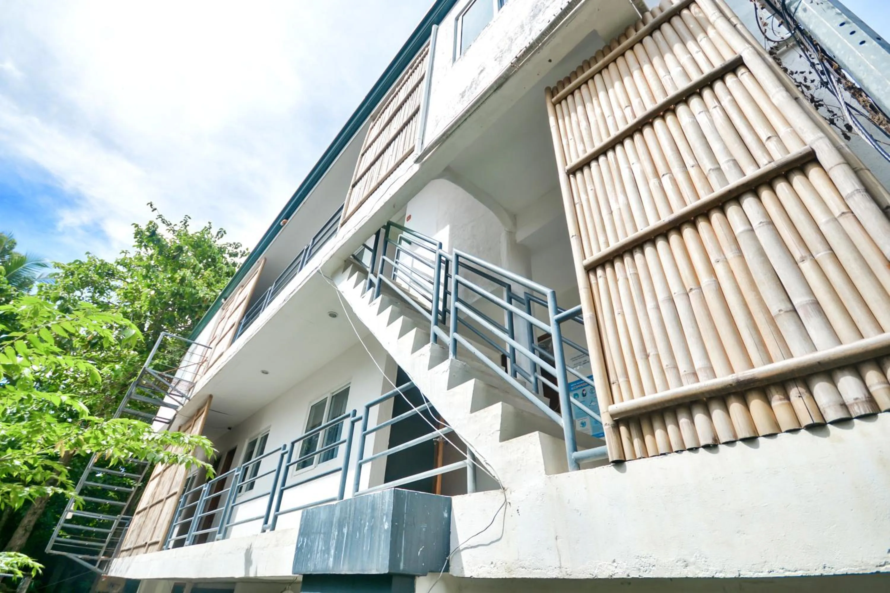 Property building in BABOSAM Hotel