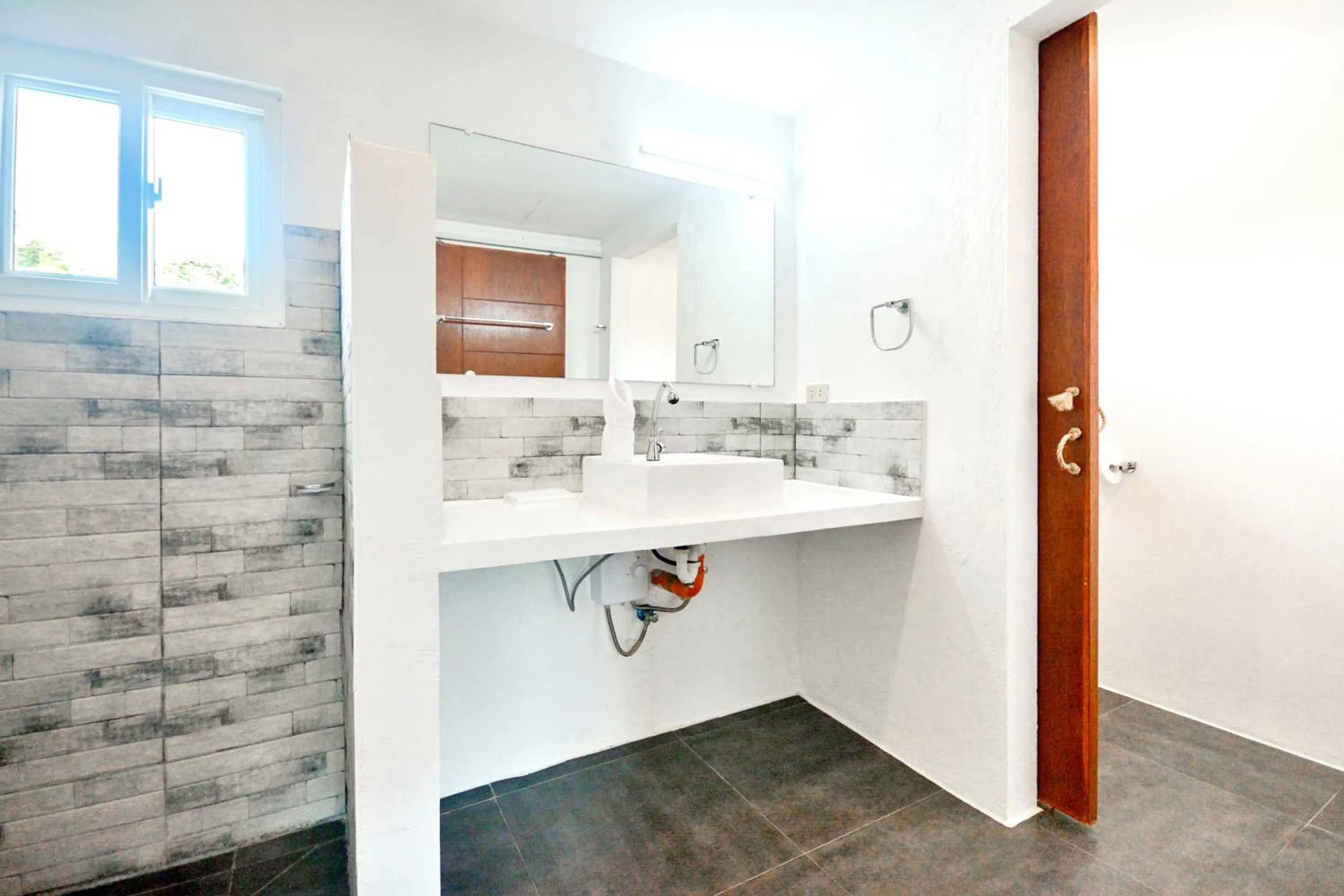 Bathroom in BABOSAM Hotel