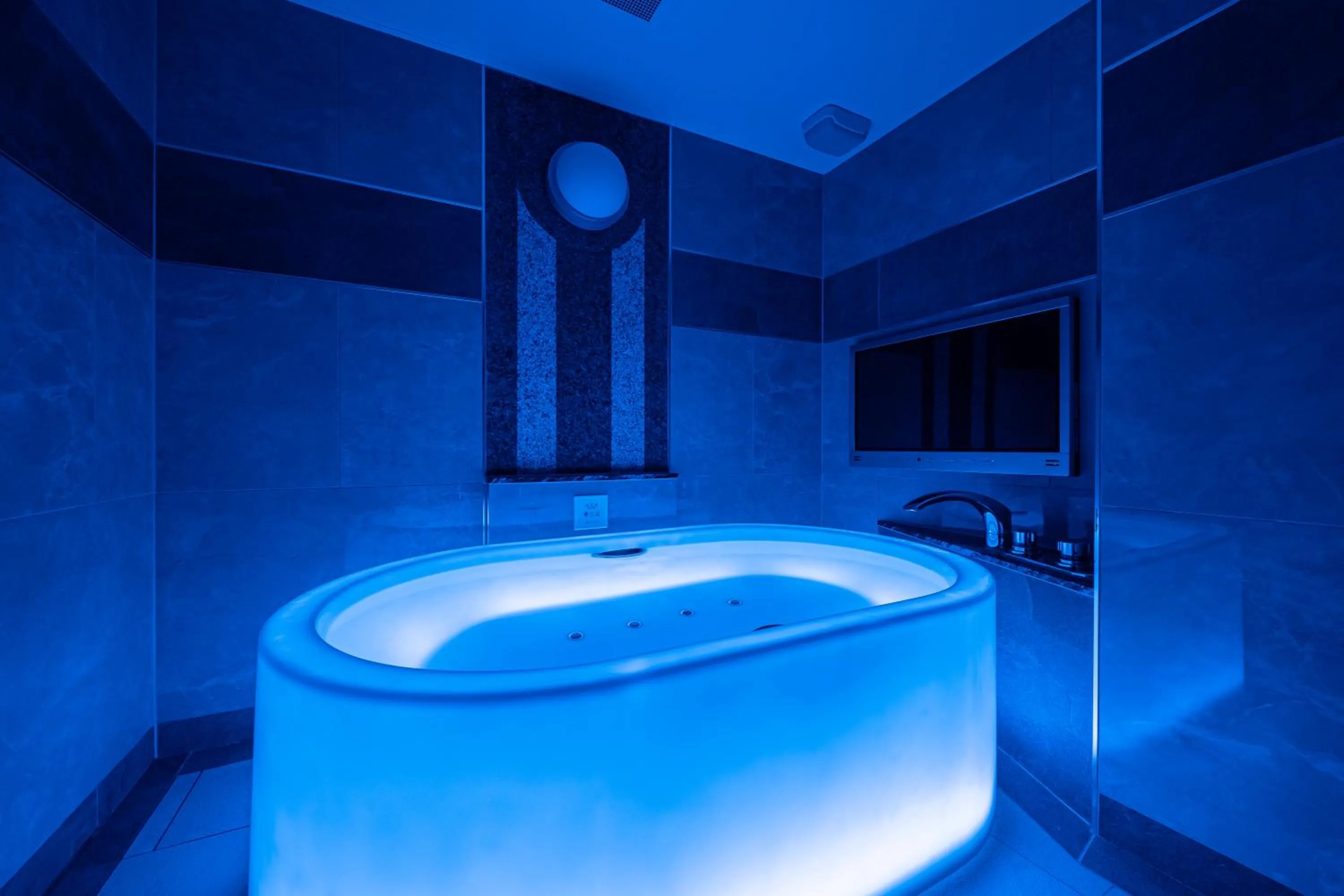 Bathroom in Lucky Sun