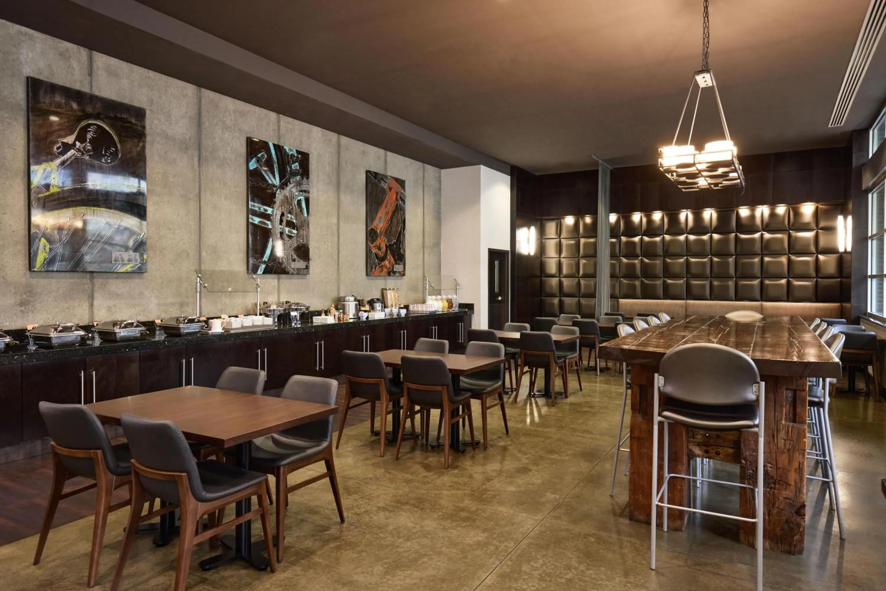 Restaurant/places to eat in Hyatt House Seattle/Redmond