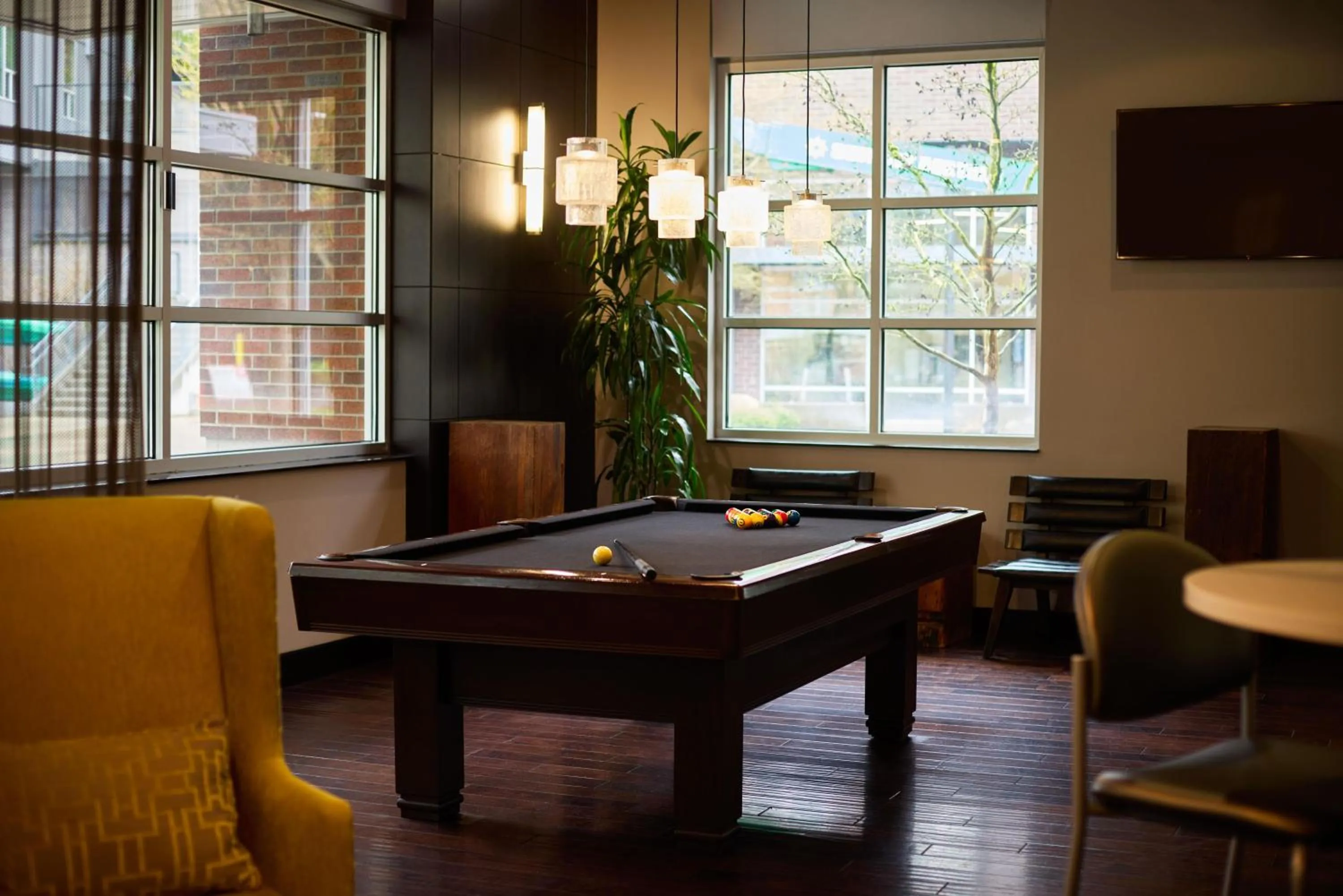 Restaurant/places to eat in Hyatt House Seattle/Redmond